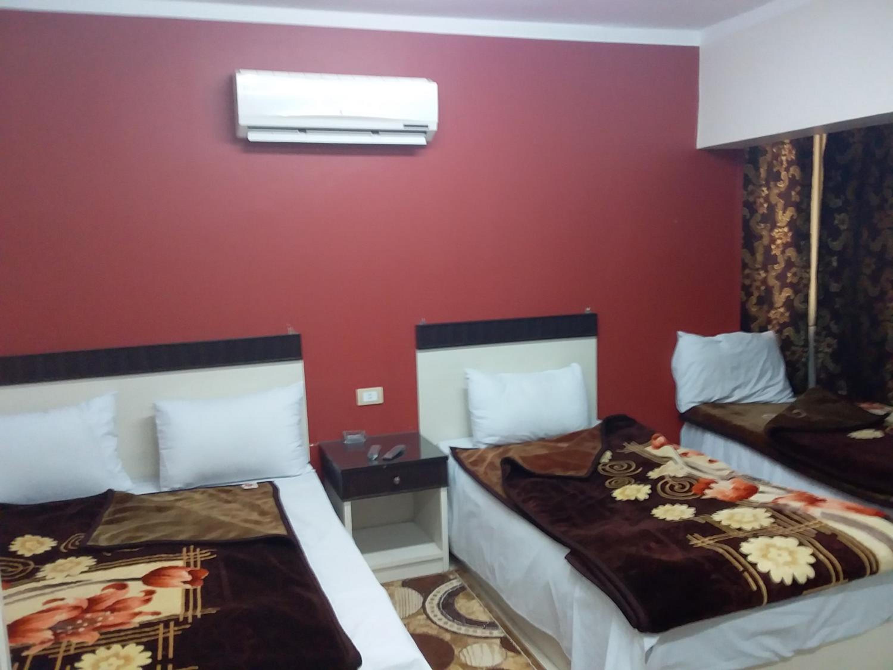 Isis Hostel 2