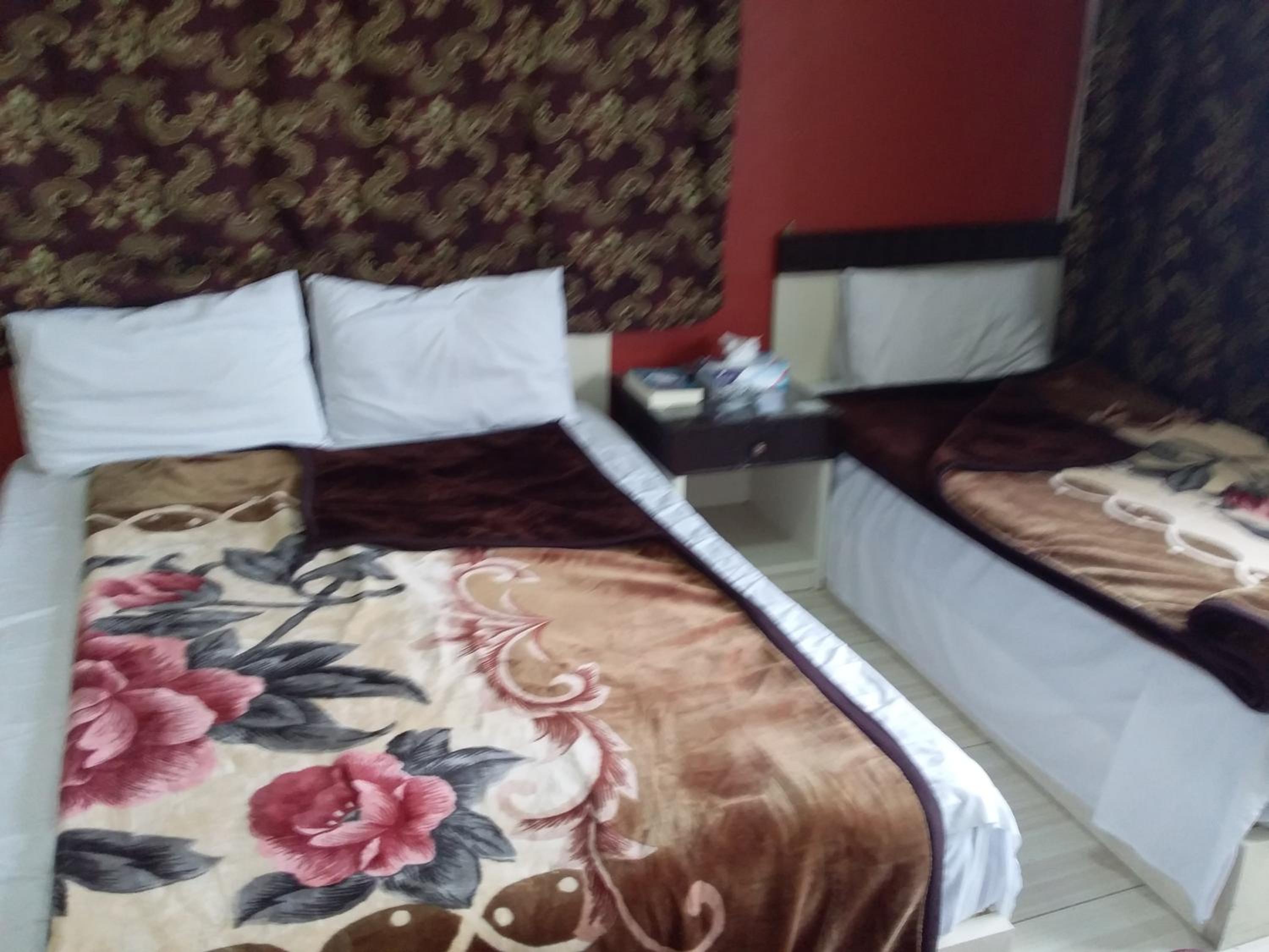 Isis Hostel 2