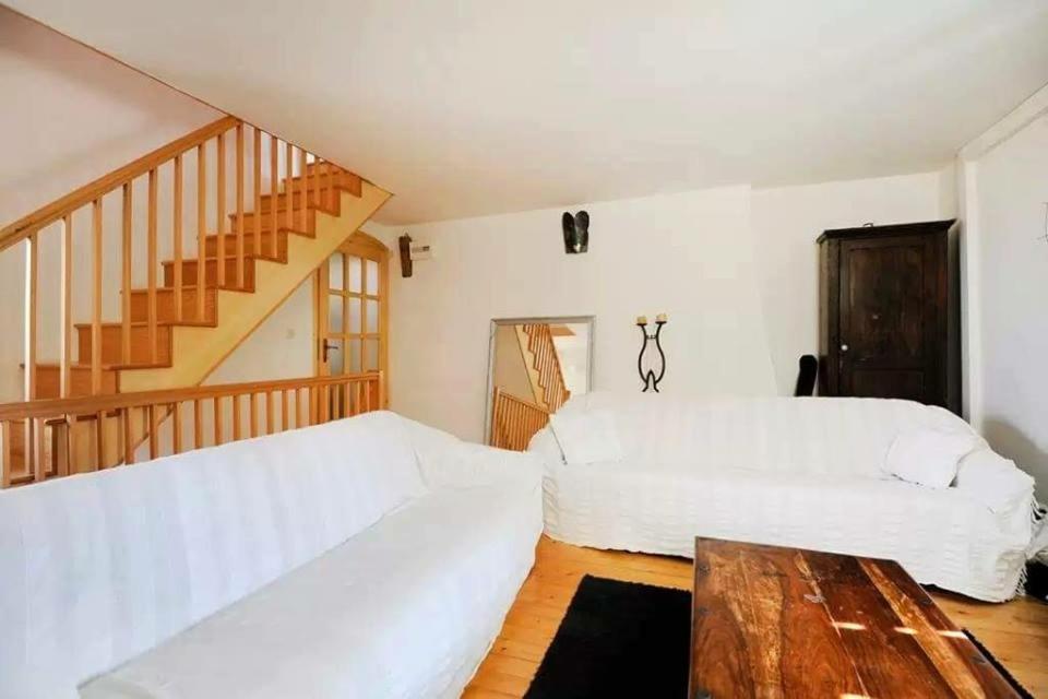 Torriano Holiday House view 5
