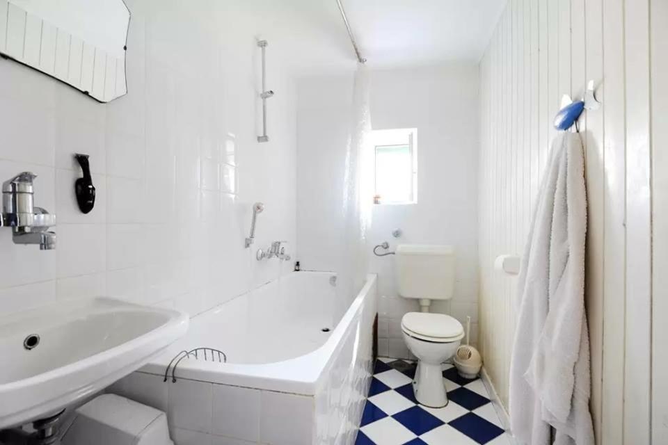 Torriano Holiday House view 3