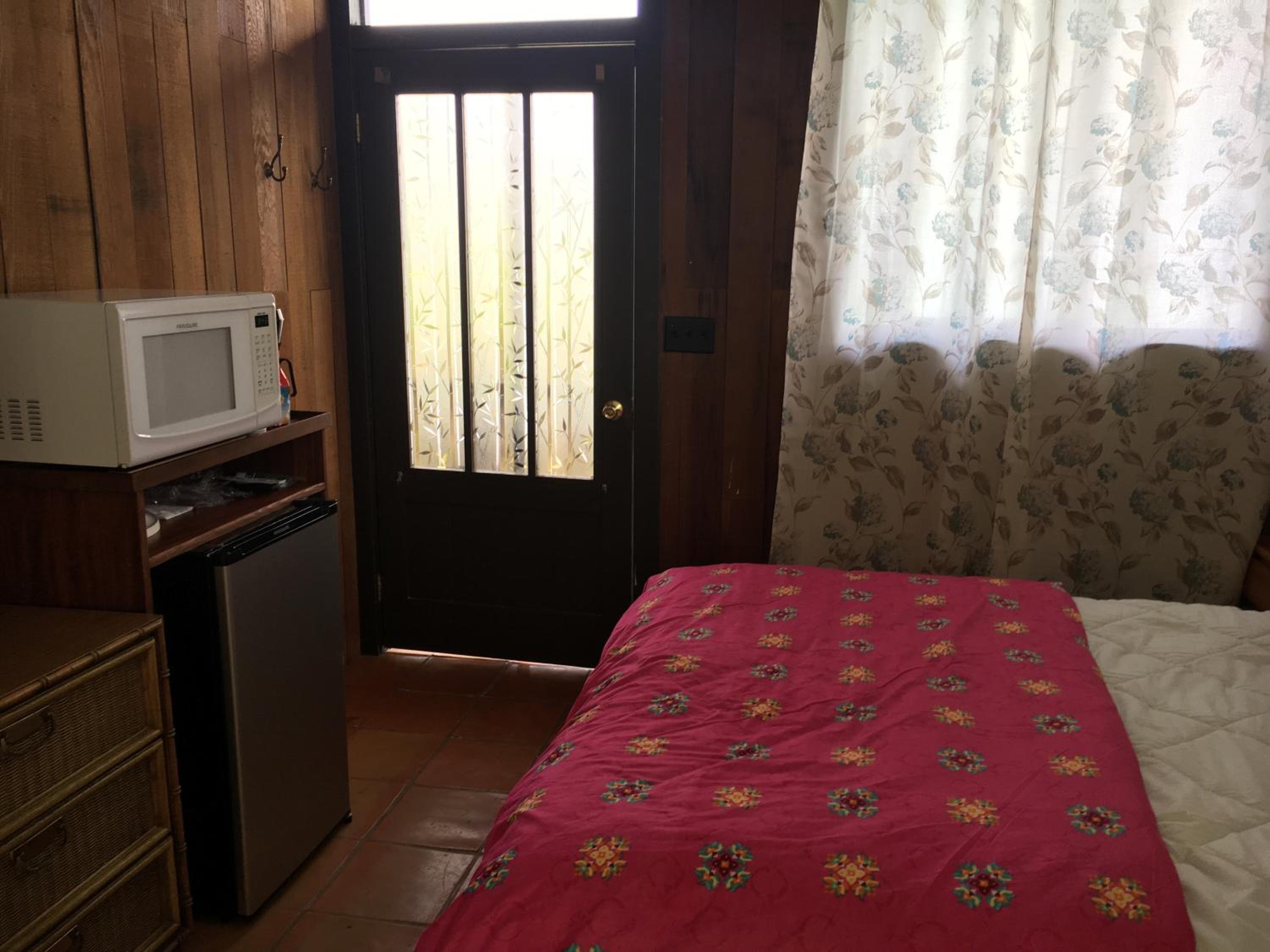 Holualoa bungalows view 4