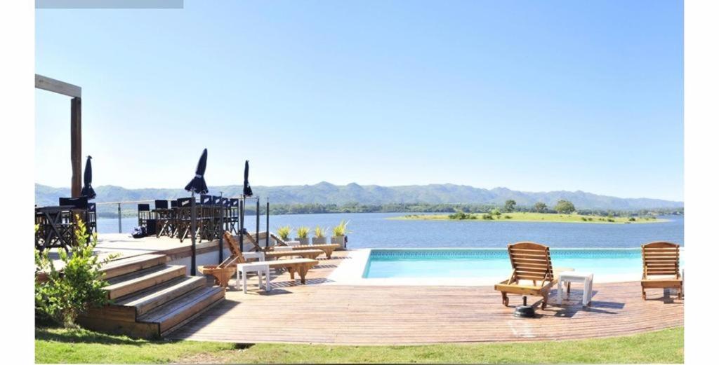 Puerto del Águila Departamentos sobre el Lago - The View Luxury Aparts