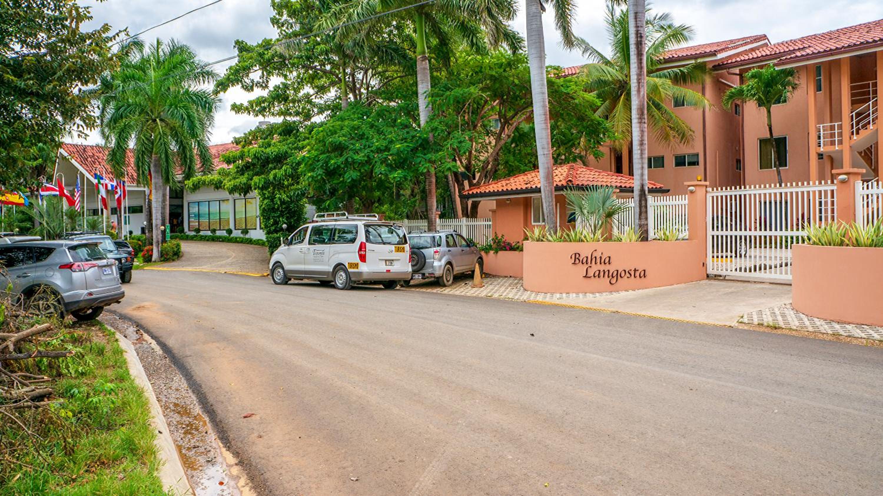BL10 Bahia Langosta On the Beach 1bed+1bath