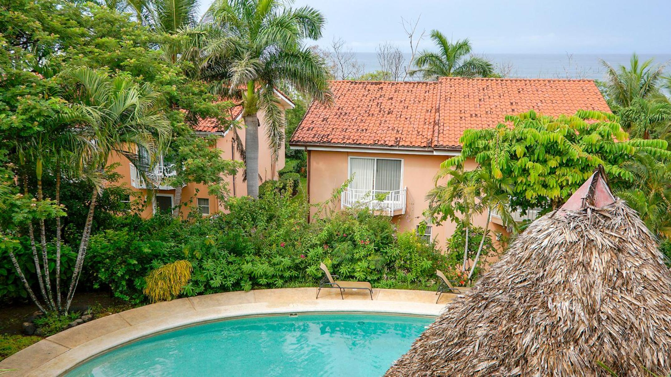 BL10 Bahia Langosta On the Beach 1bed+1bath