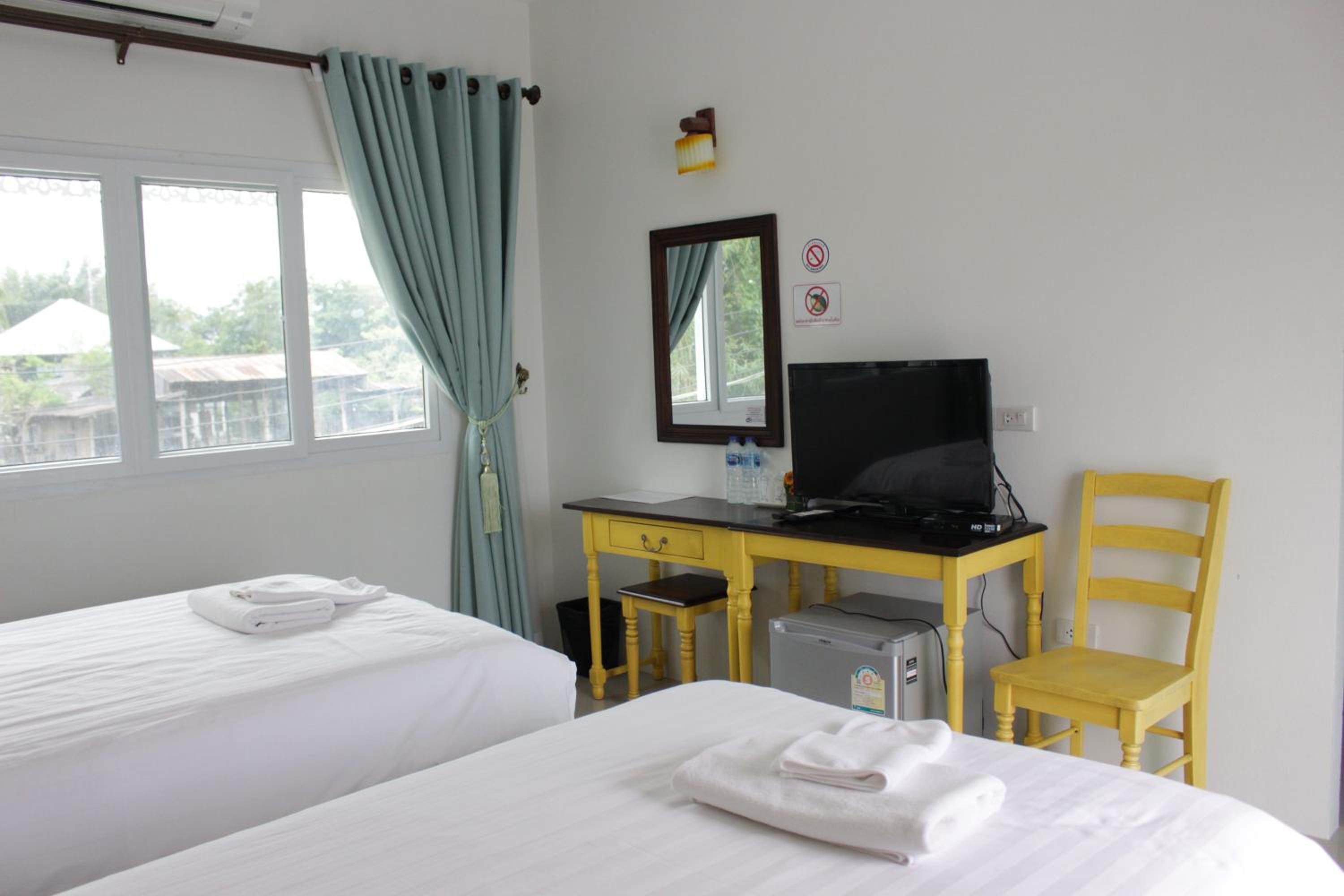 Moeimanee Resort