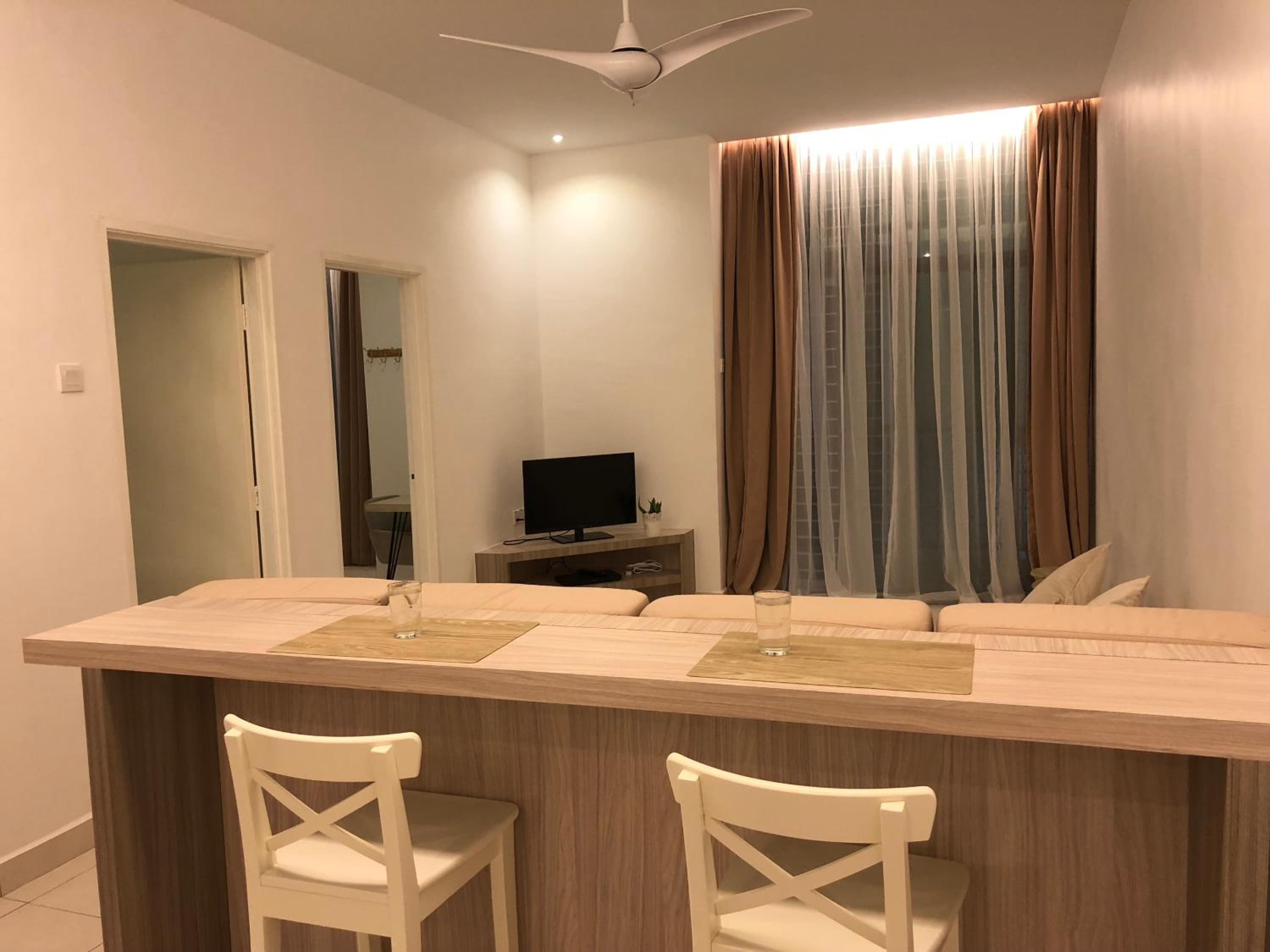 Brand New Apartment in Local Neighbourhood photo 7