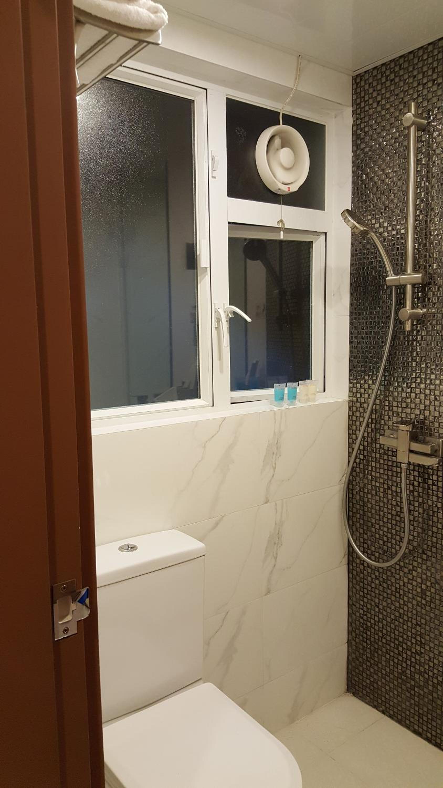 Whole Sunshine International Guest House