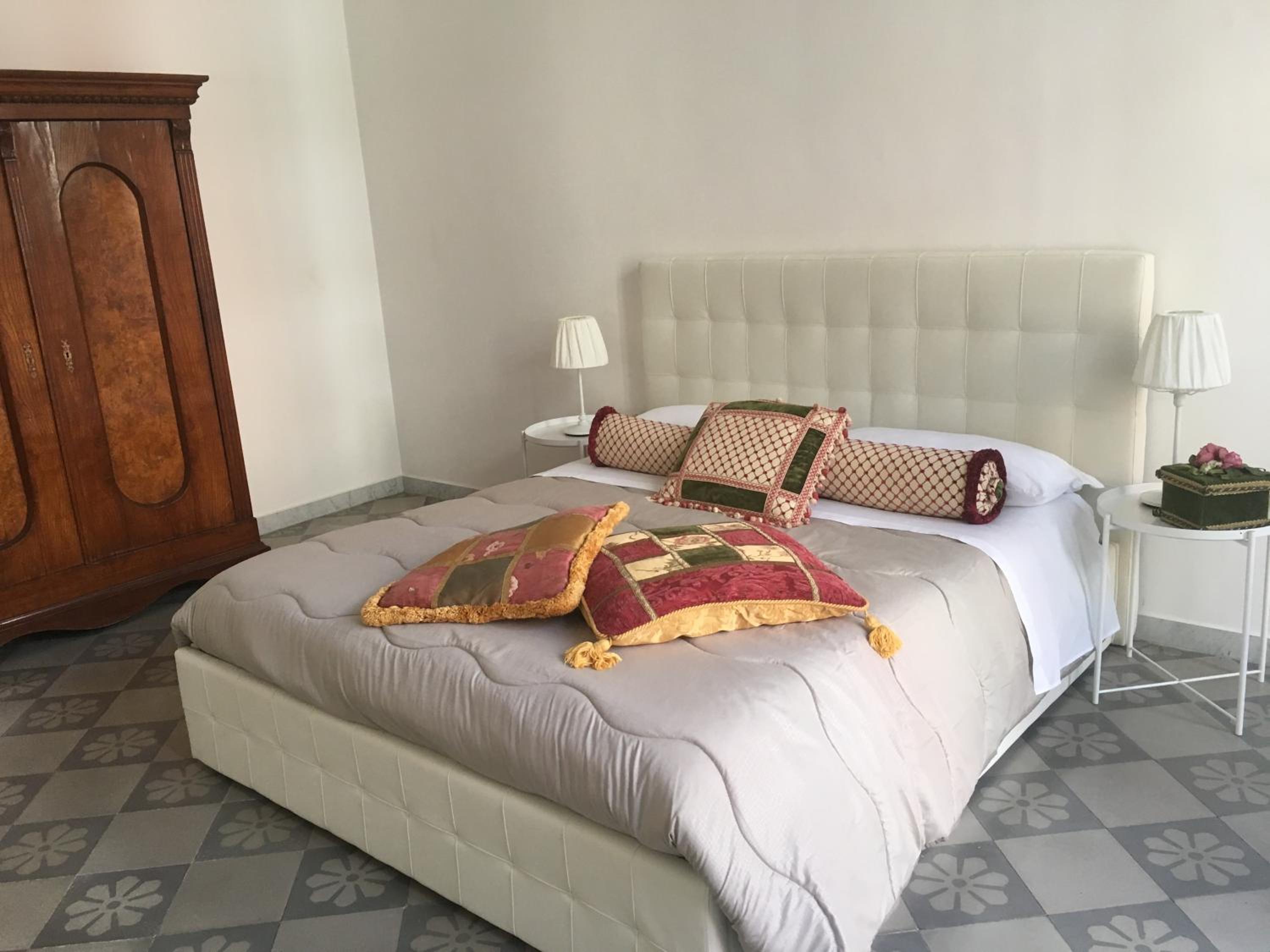 Maison Flores en Bari — bedroom