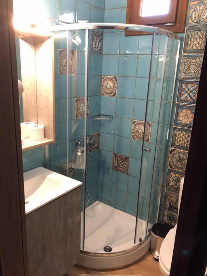 Thealos Rooms