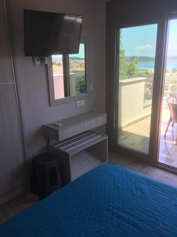 Thealos Rooms