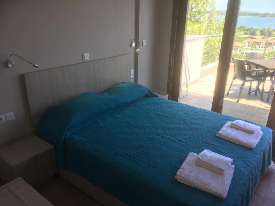 Thealos Rooms