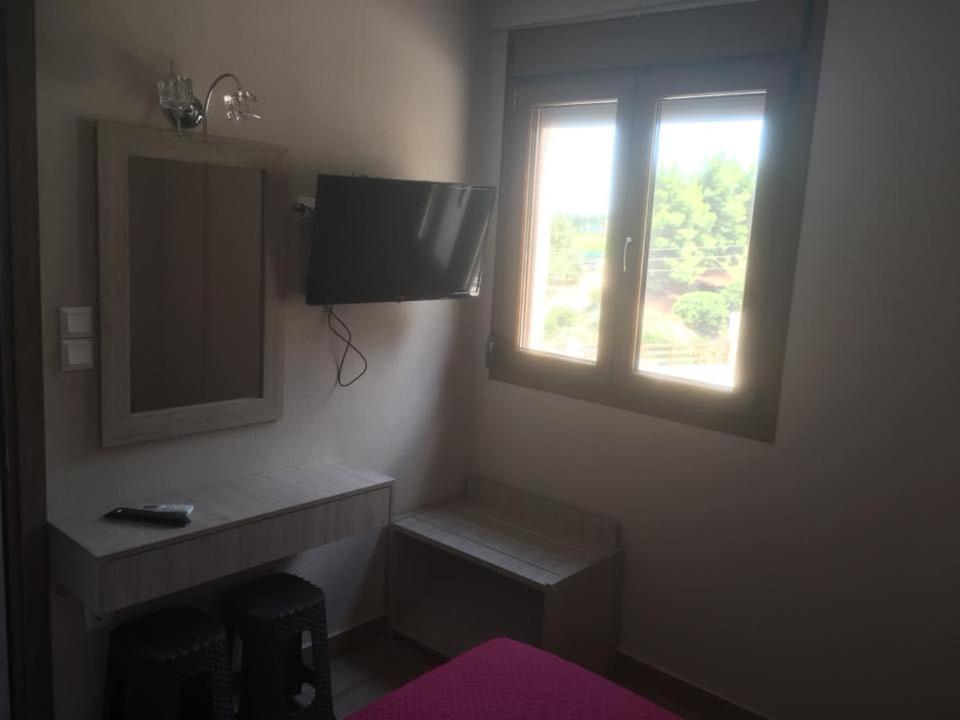 Thealos Rooms