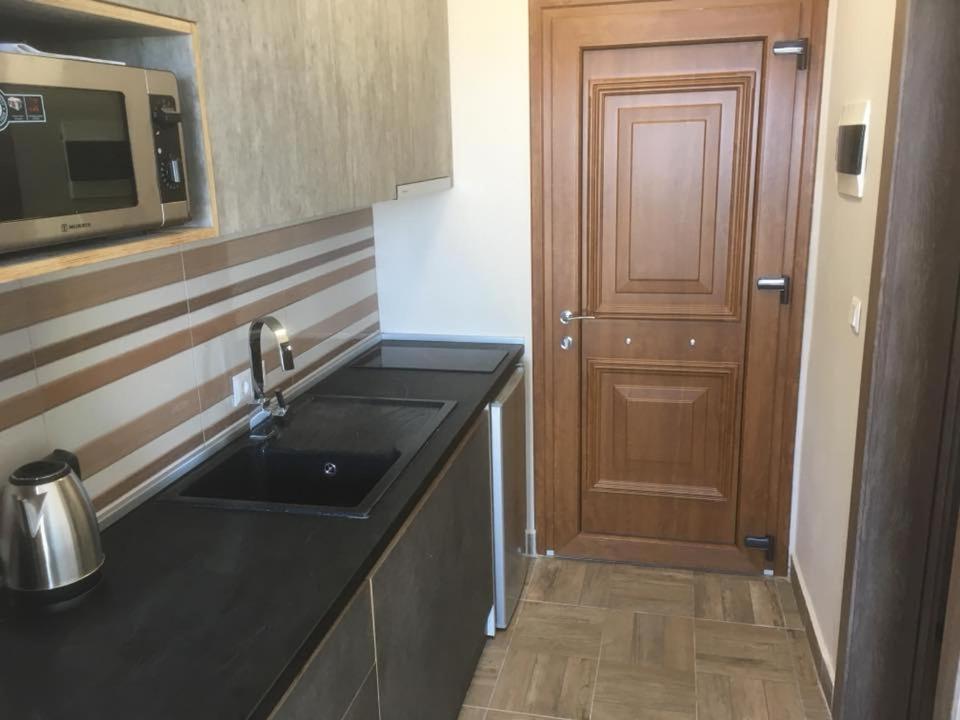 Thealos Rooms