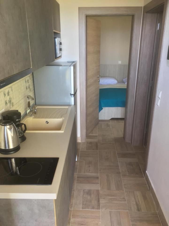 Thealos Rooms