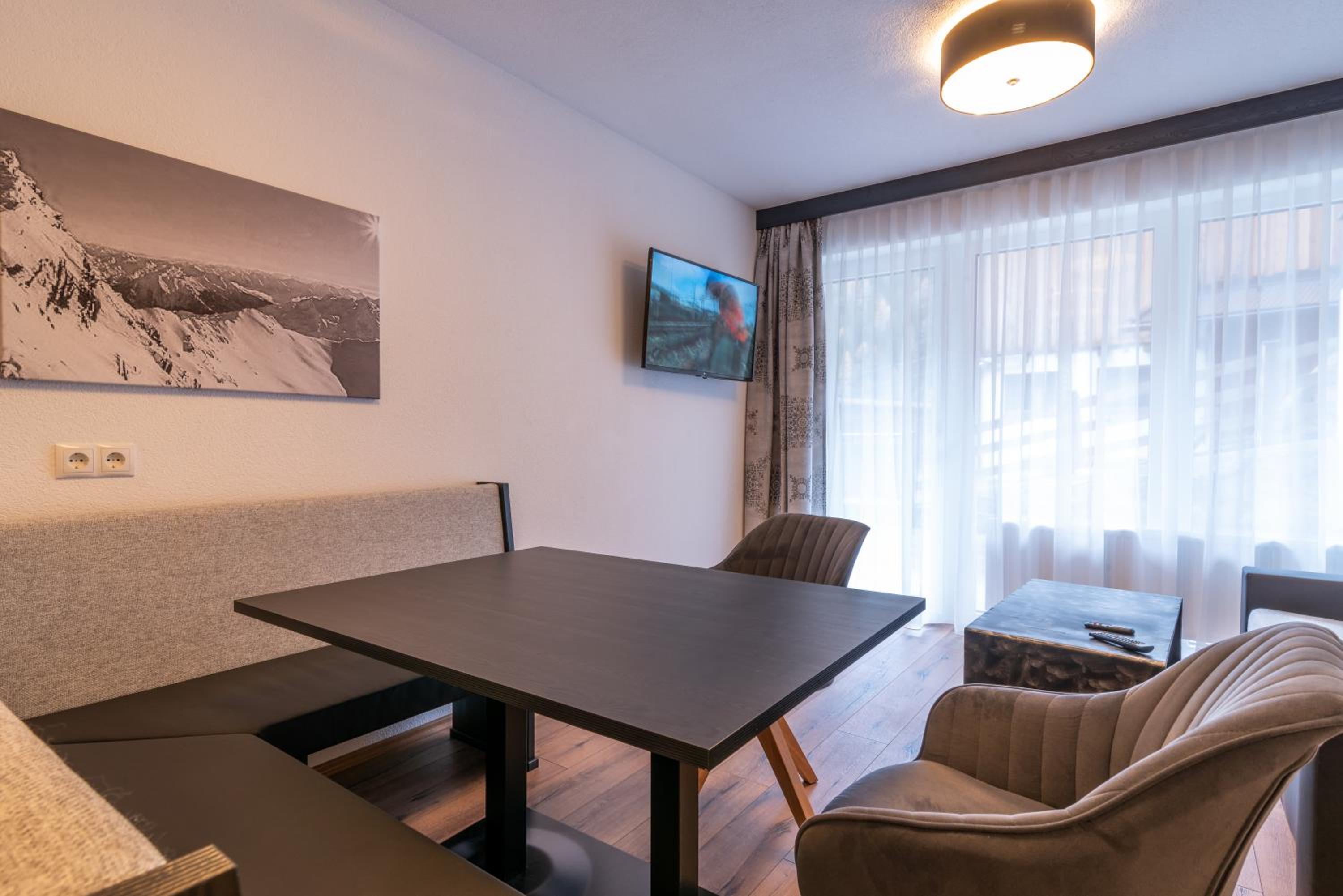 A CASA Rubin Chalet & Studio Resort