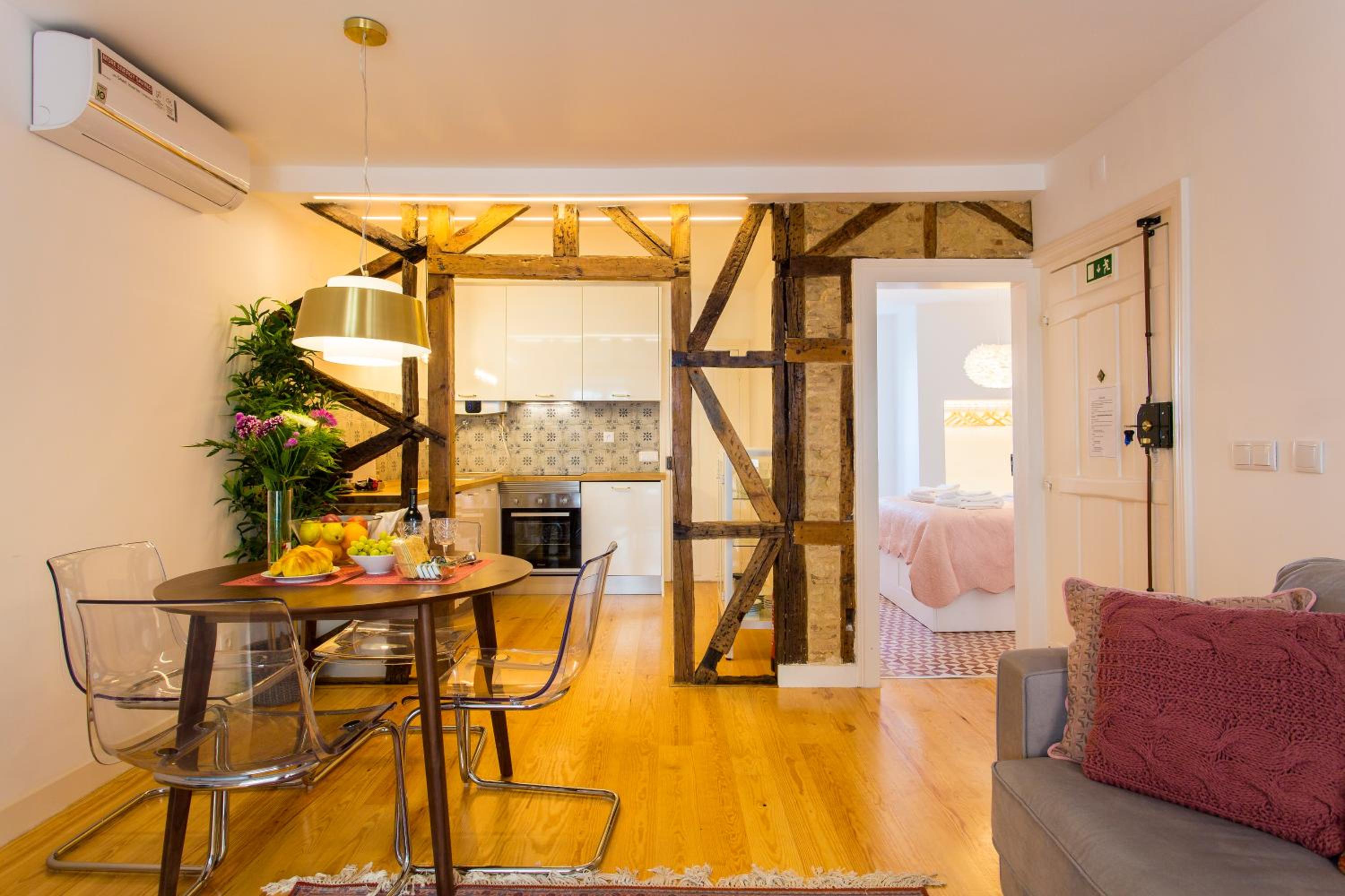 Brand new Bairro Alto old style apartment view 2