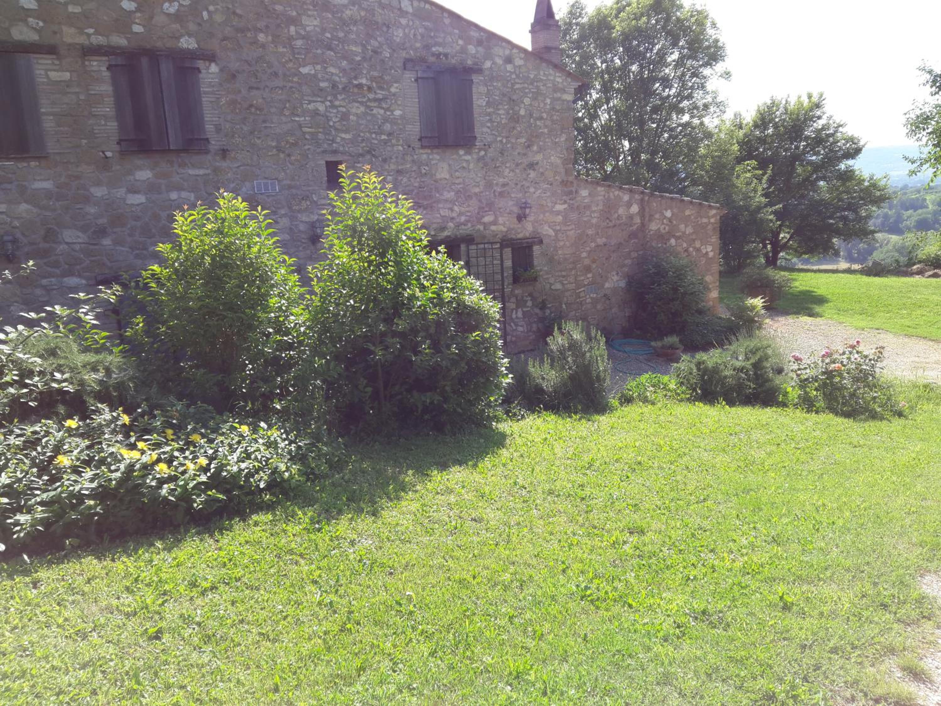 Photo 32