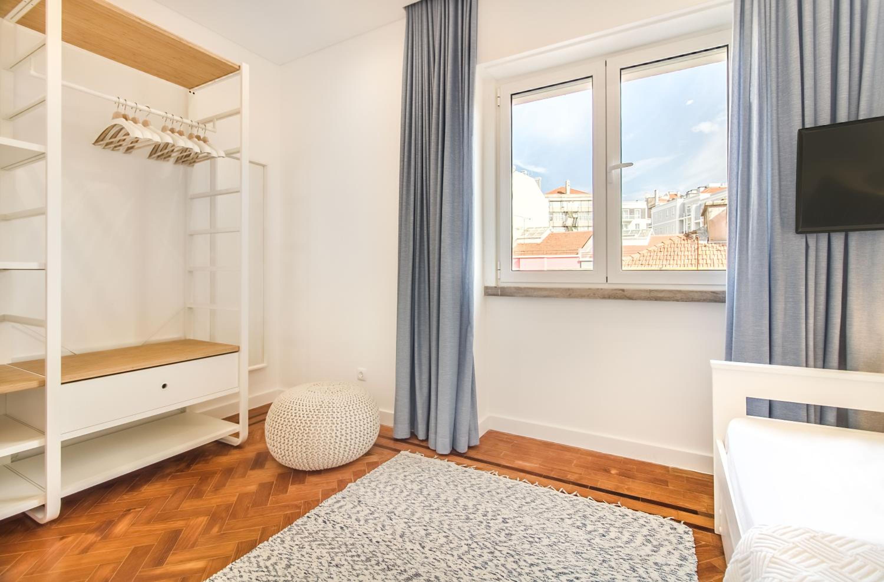Marquês de Pombal Metropolitan Flat view 5