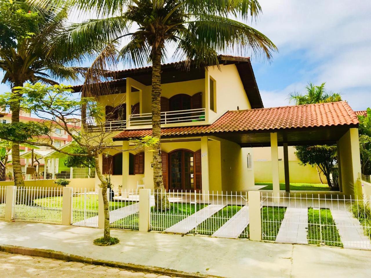 Casa ampla próxima da praia - Praia de Palmas