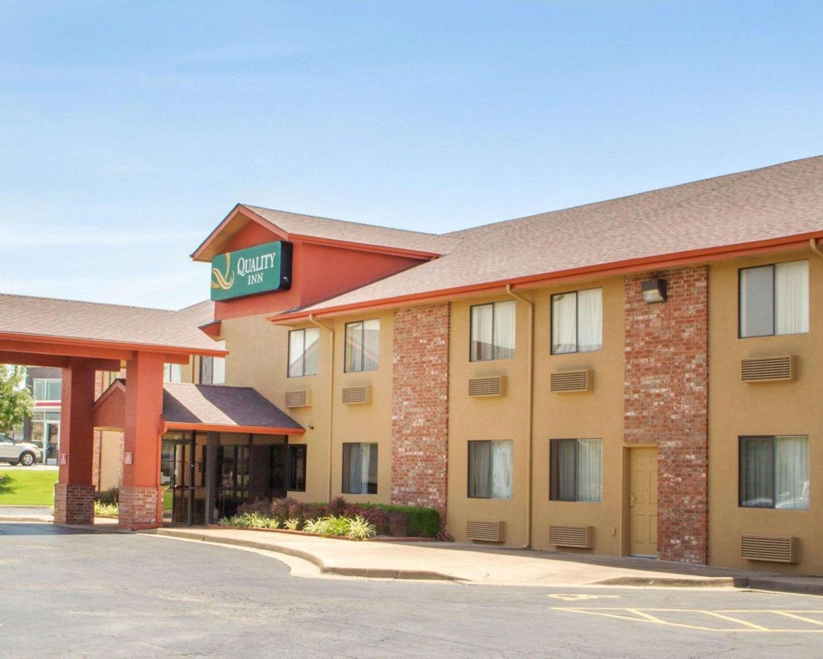 Quality Inn Broken Arrow - Tulsa view 2