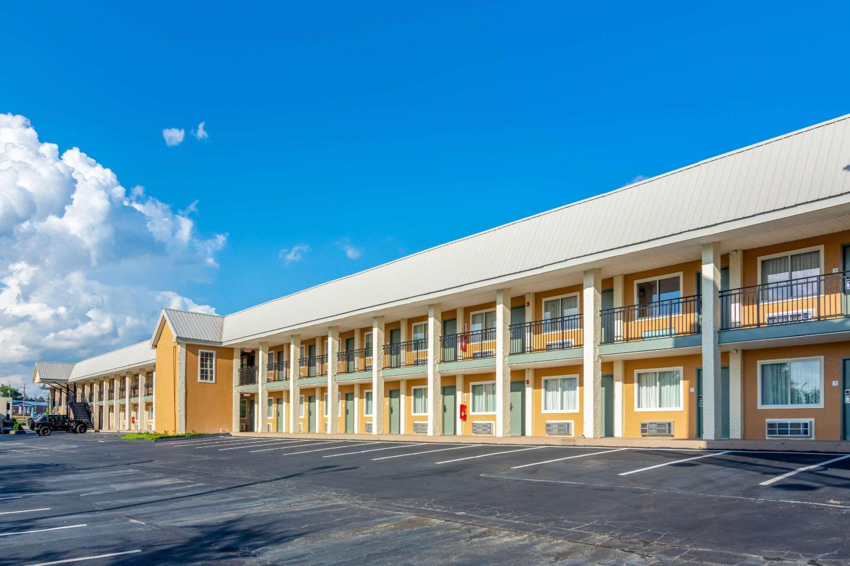 Econo Lodge East Ridge