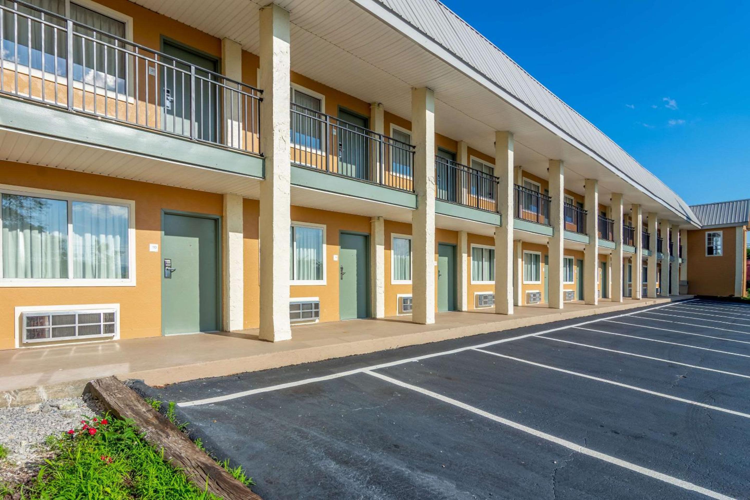Econo Lodge East Ridge