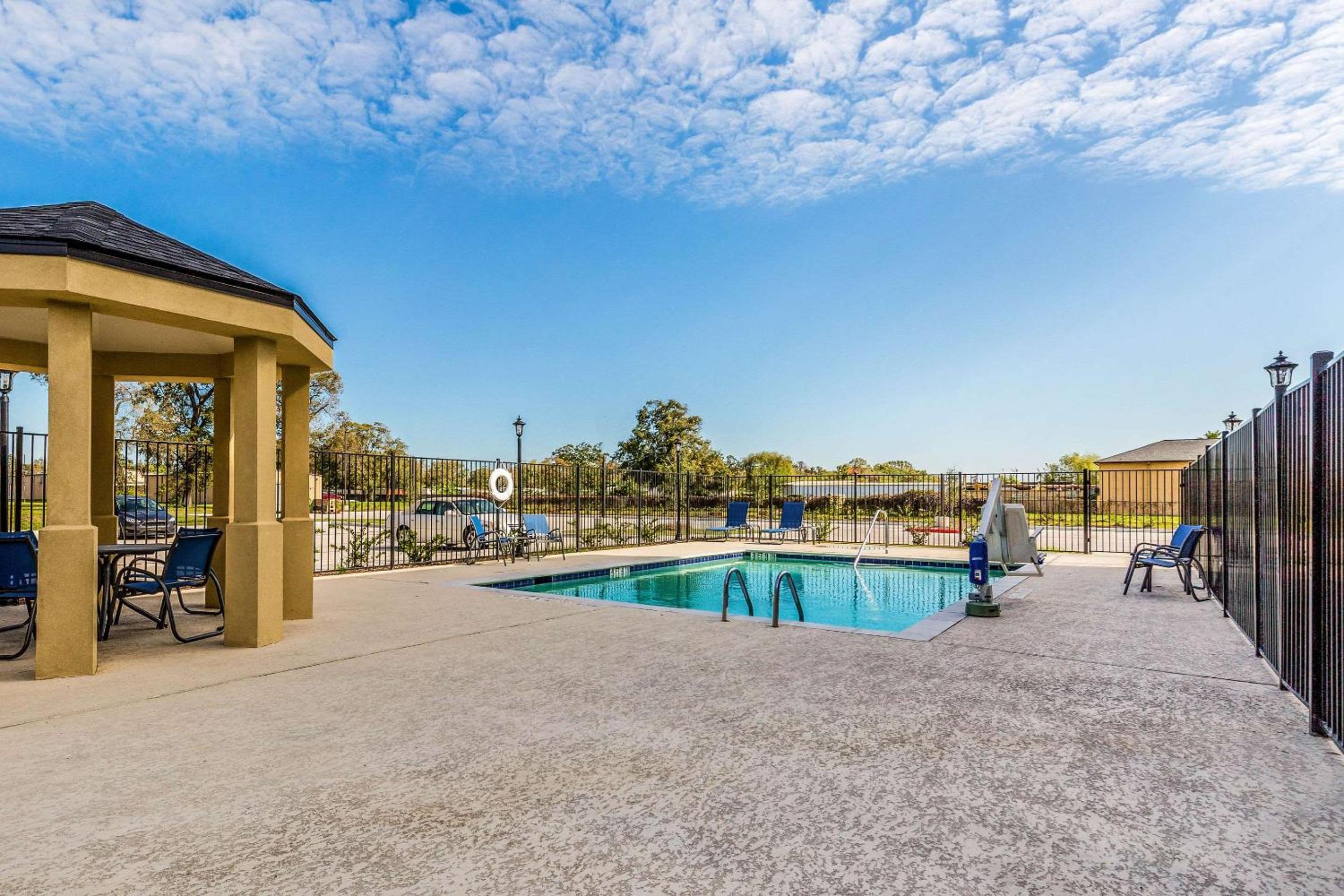 Comfort Suites Channelview - Houston East