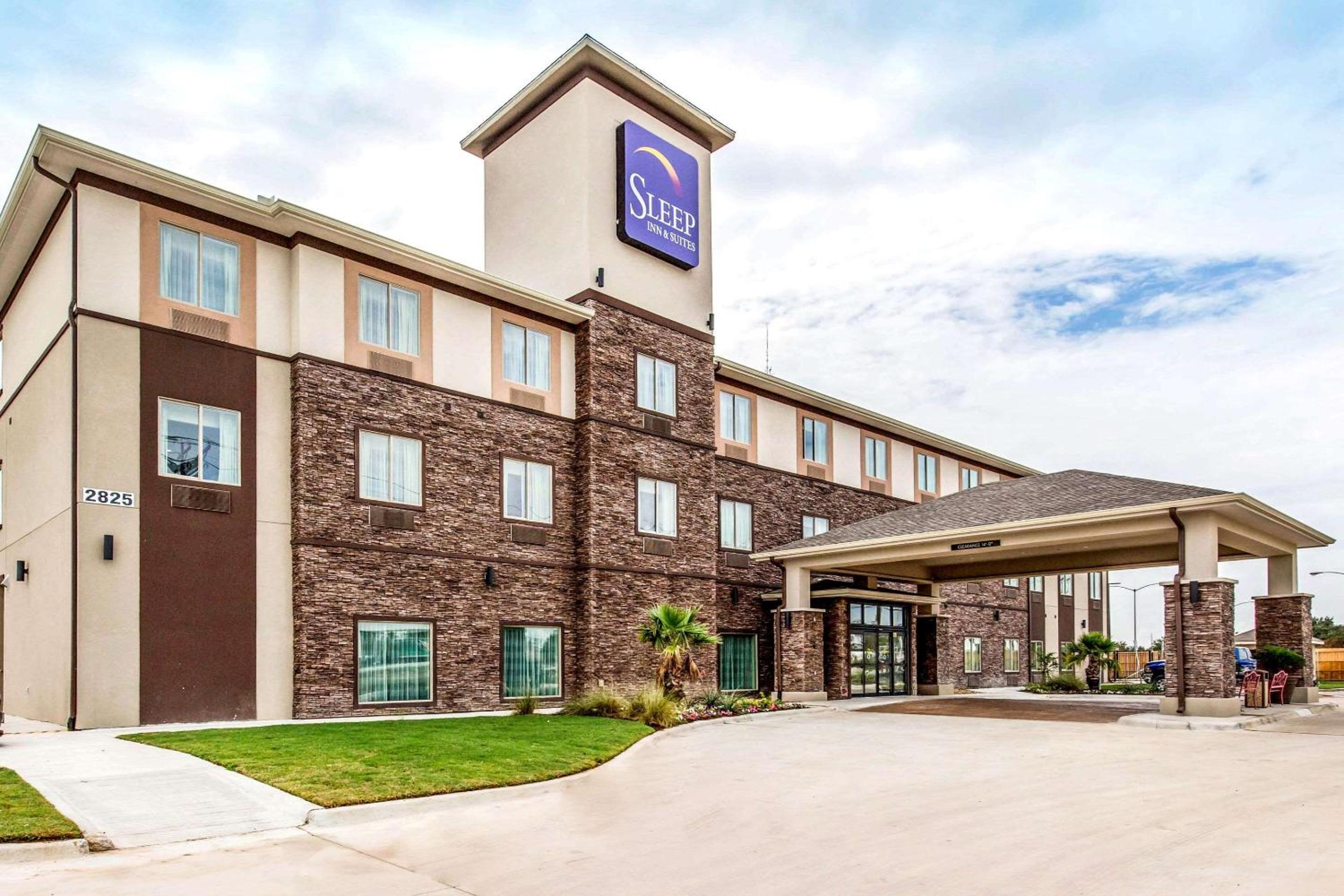Hotel Sleep Inn & Suites - Bryan - Image 1