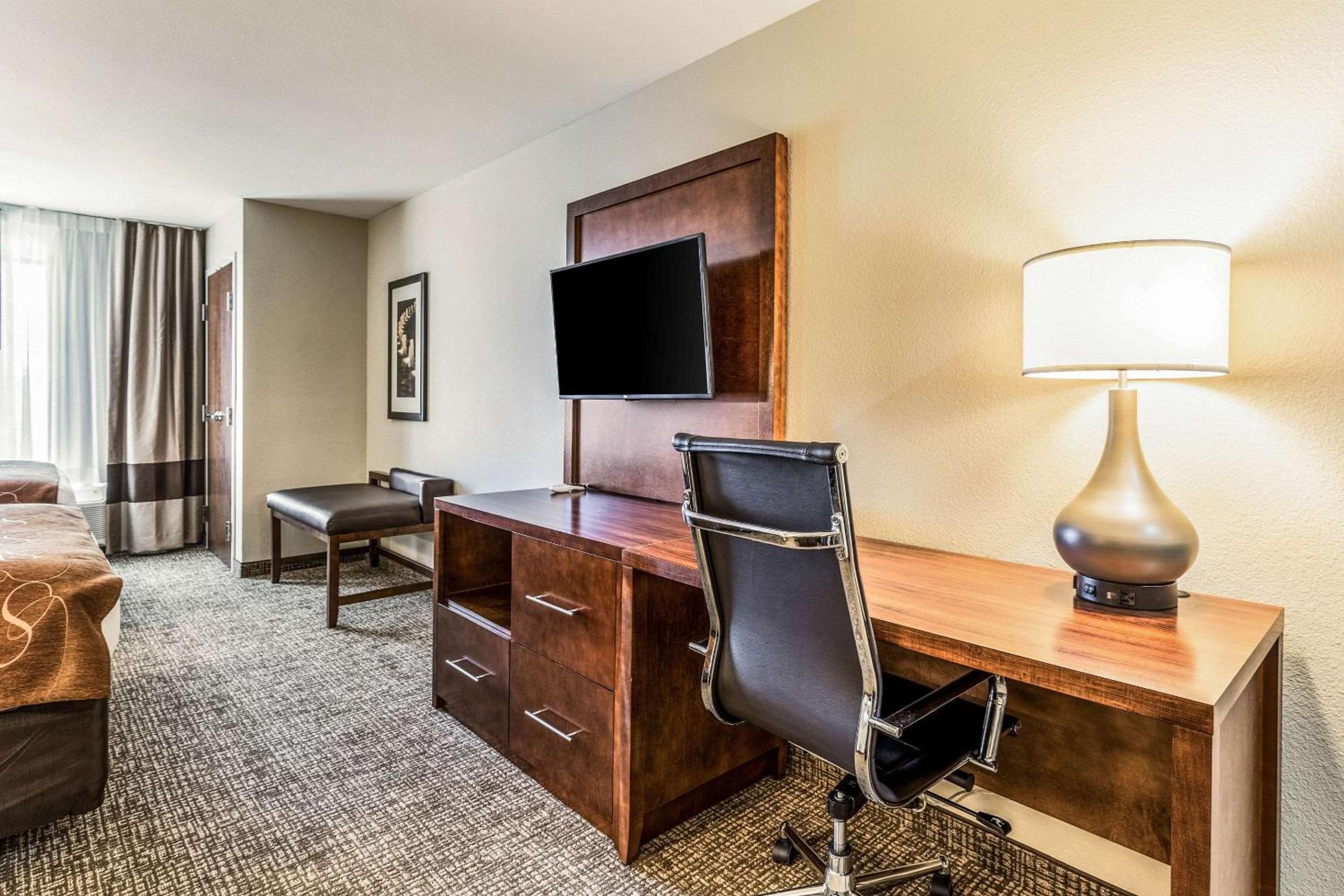 Comfort Suites Channelview - Houston East