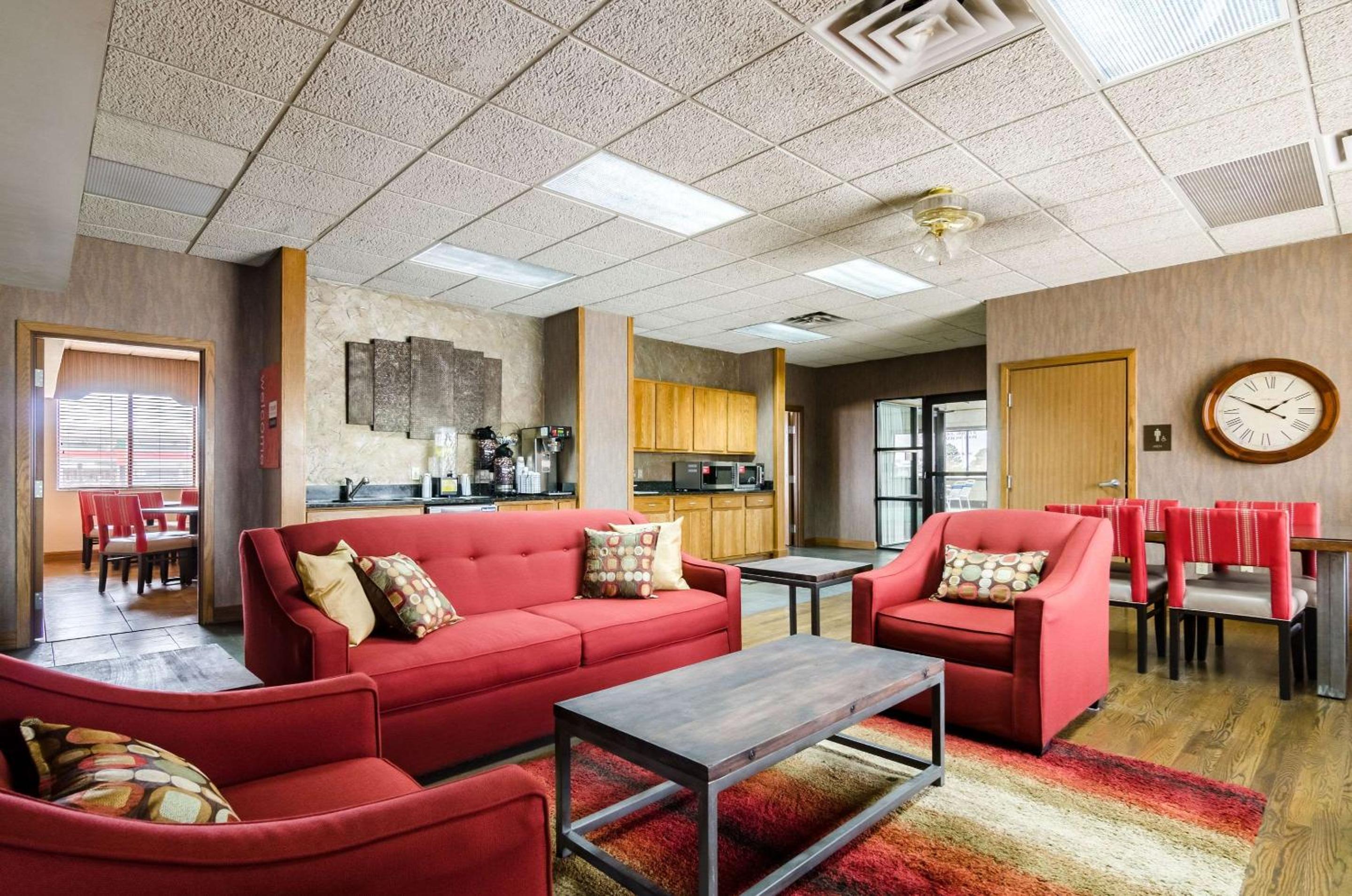 Quality Inn & Suites Colby view 5