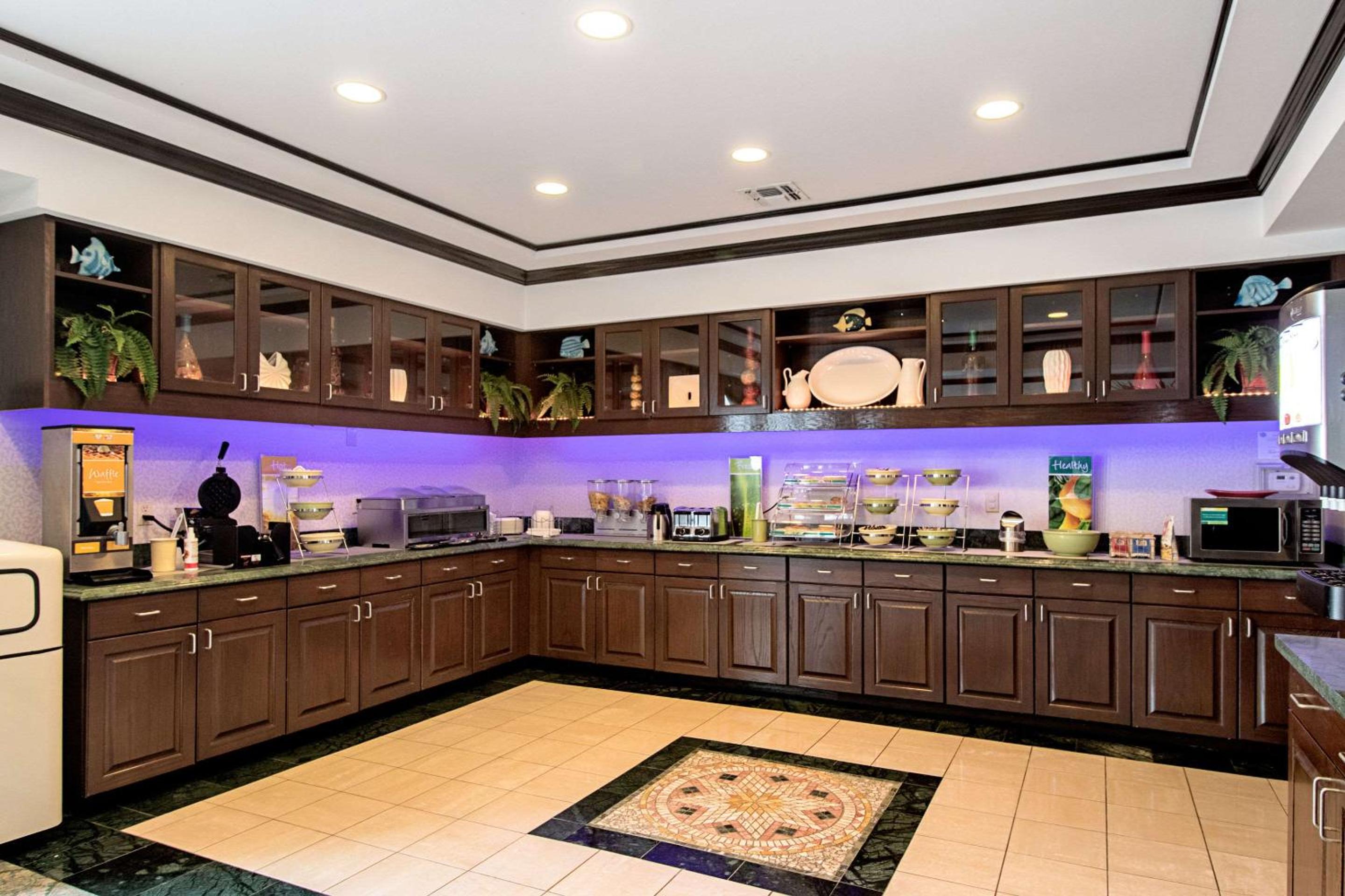 Quality Inn & Suites Robstown