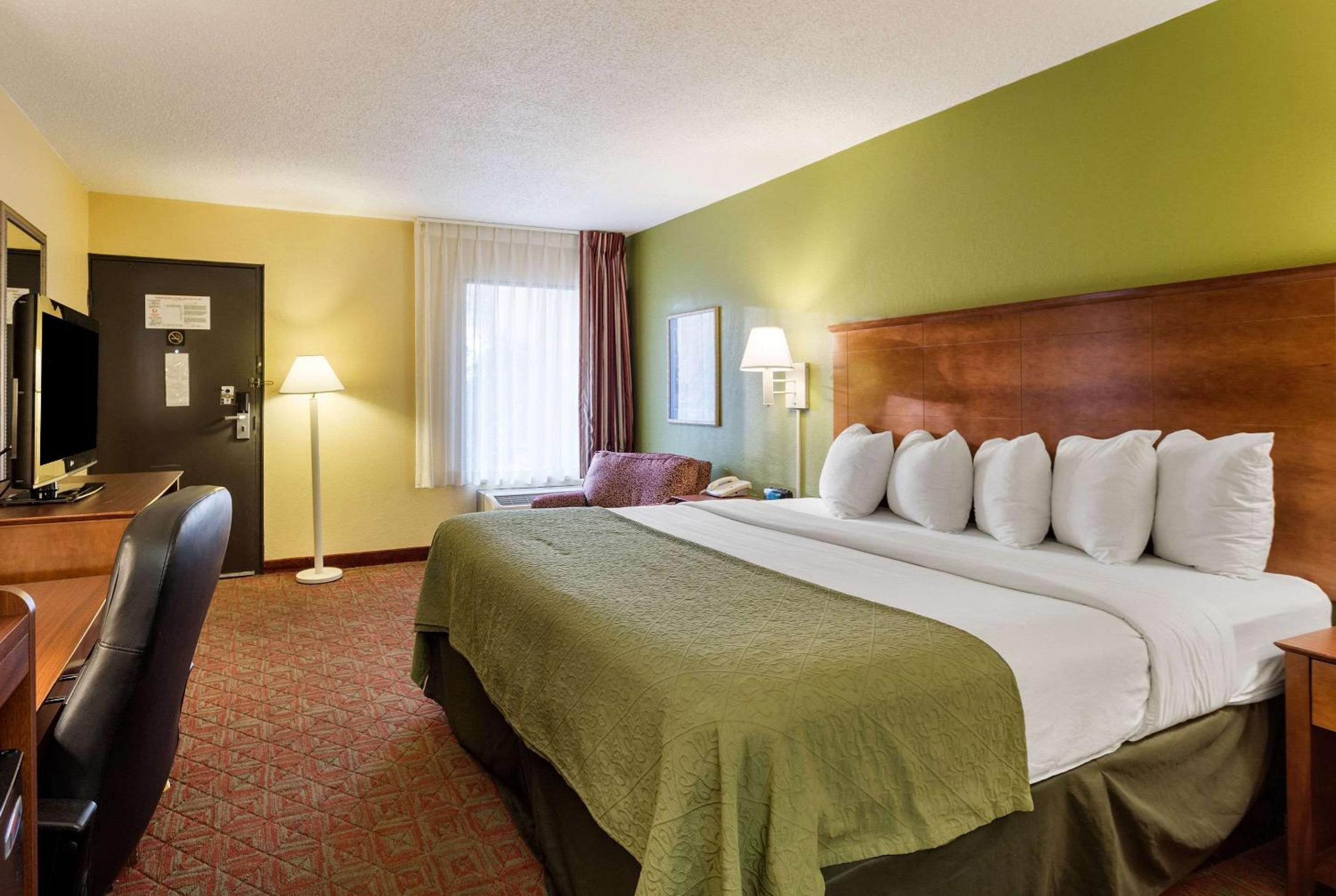 Blytheville Vacations - Quality Inn - Property Image 7