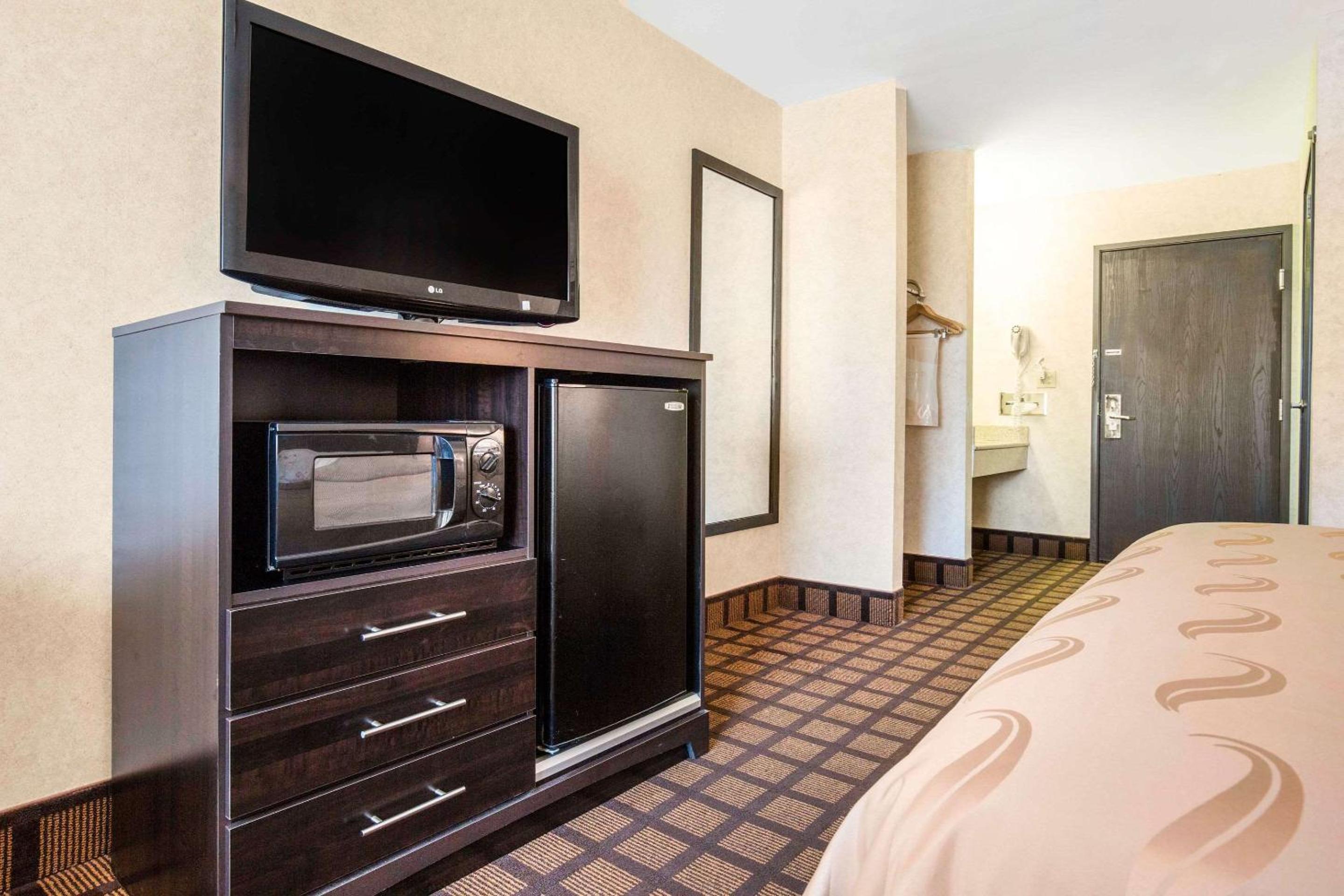 Quality Inn Monee I-57