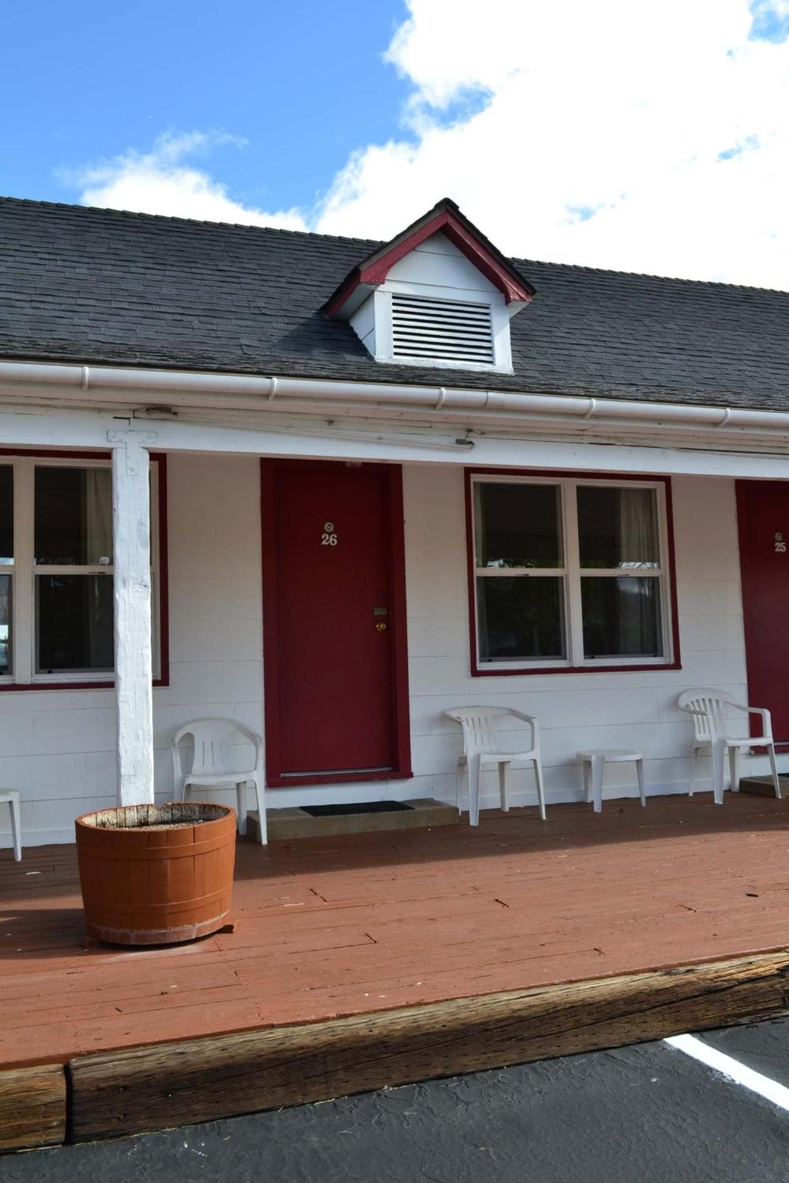 Silver Maple Inn