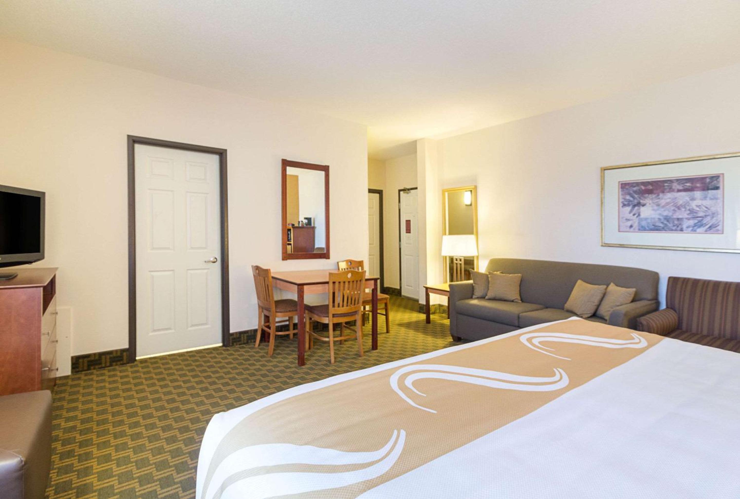 Quality Inn Fairmont