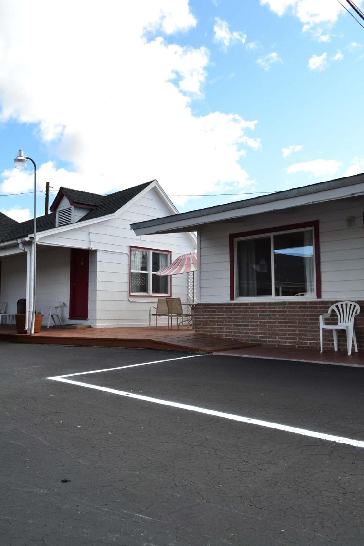 Silver Maple Inn