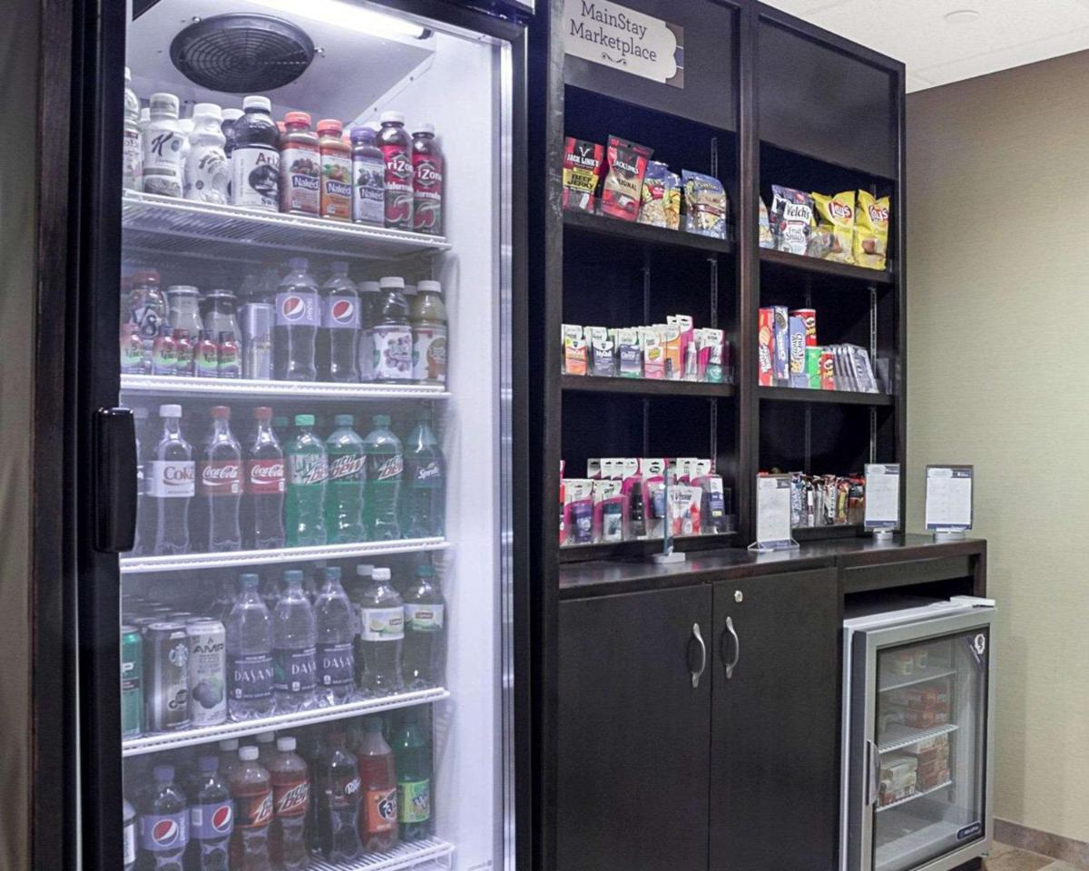 Bismarck Vacations - MainStay Suites Bismarck - Property Image 1