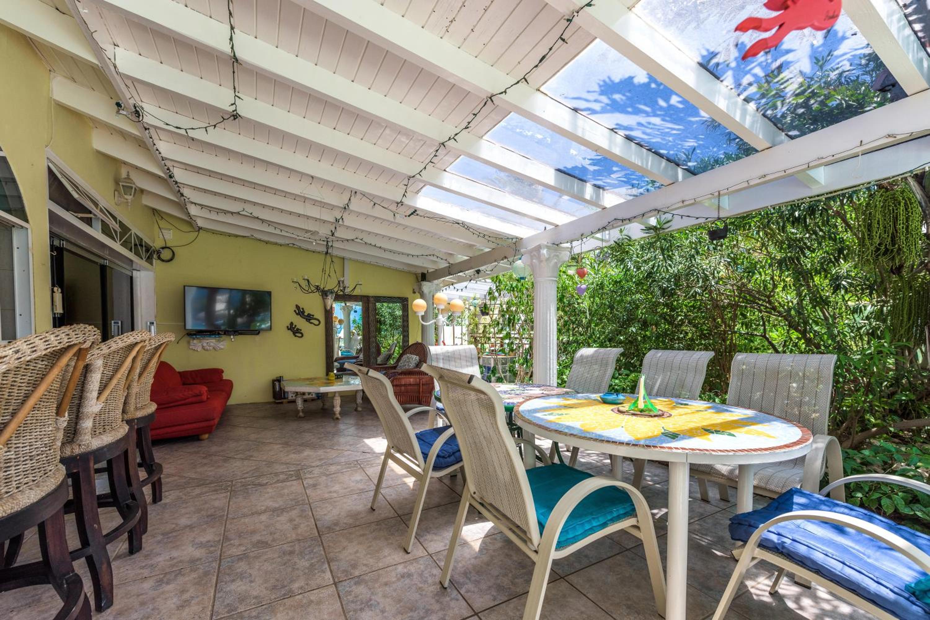 Sunflower Villa Studios