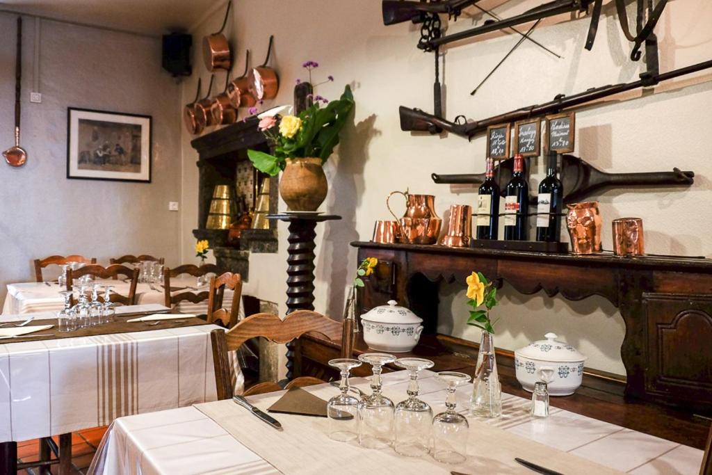 restaurant