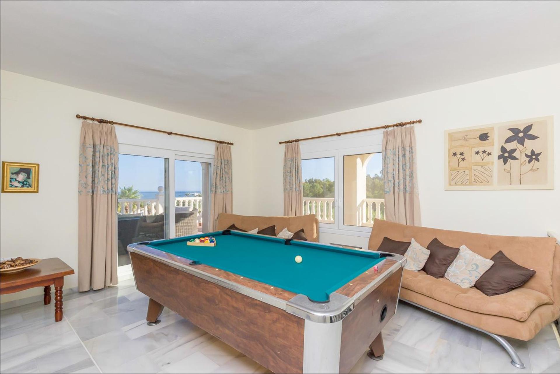 Villa Aurelia Sea views Heatable Pool - Billiard Ping-pong Fooball table - Beach & All at 500 m
