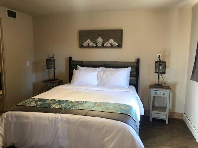 Sheridan Vacations - The Nelson Inn - Property Image 25