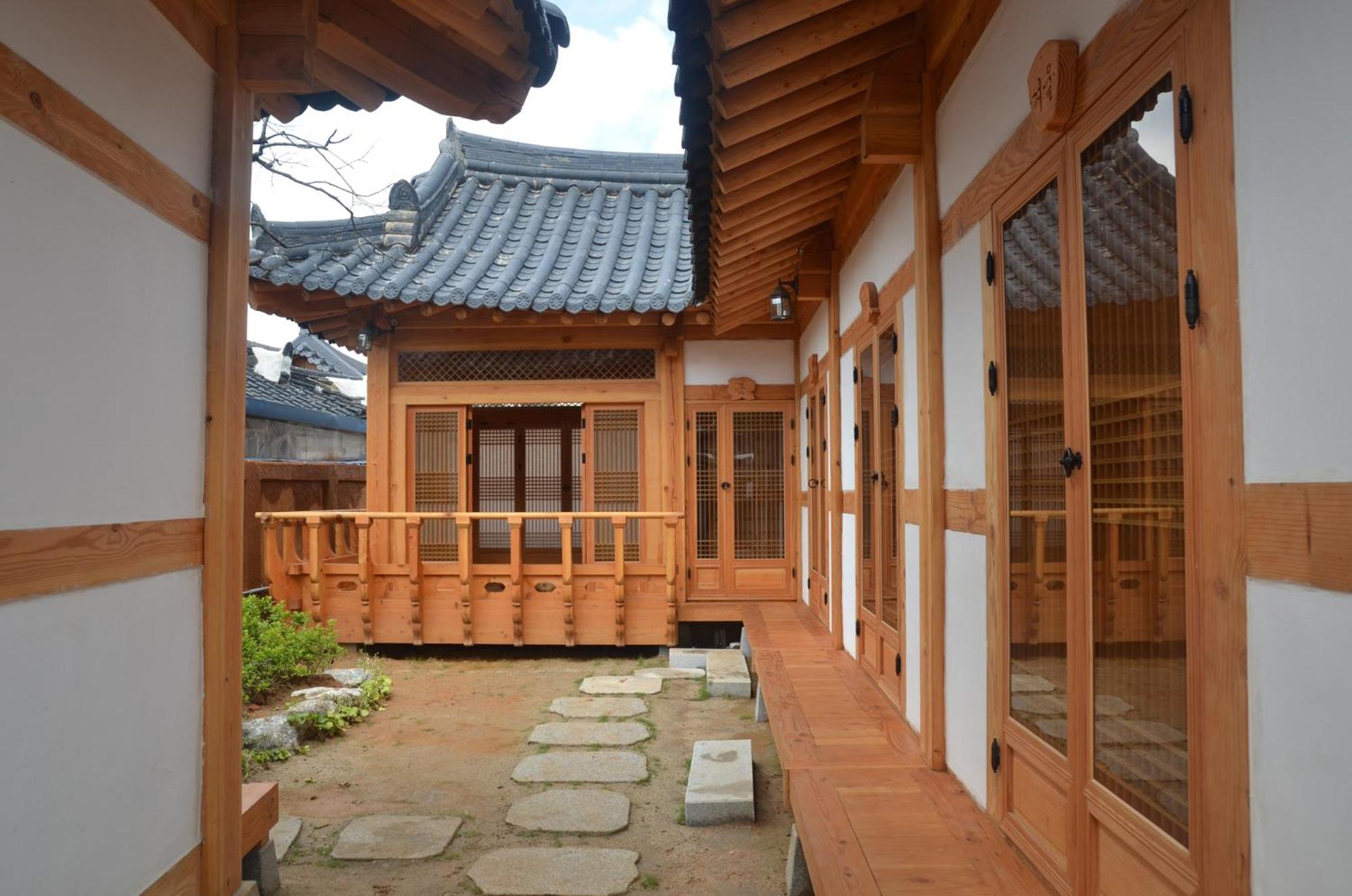 Sarangroo