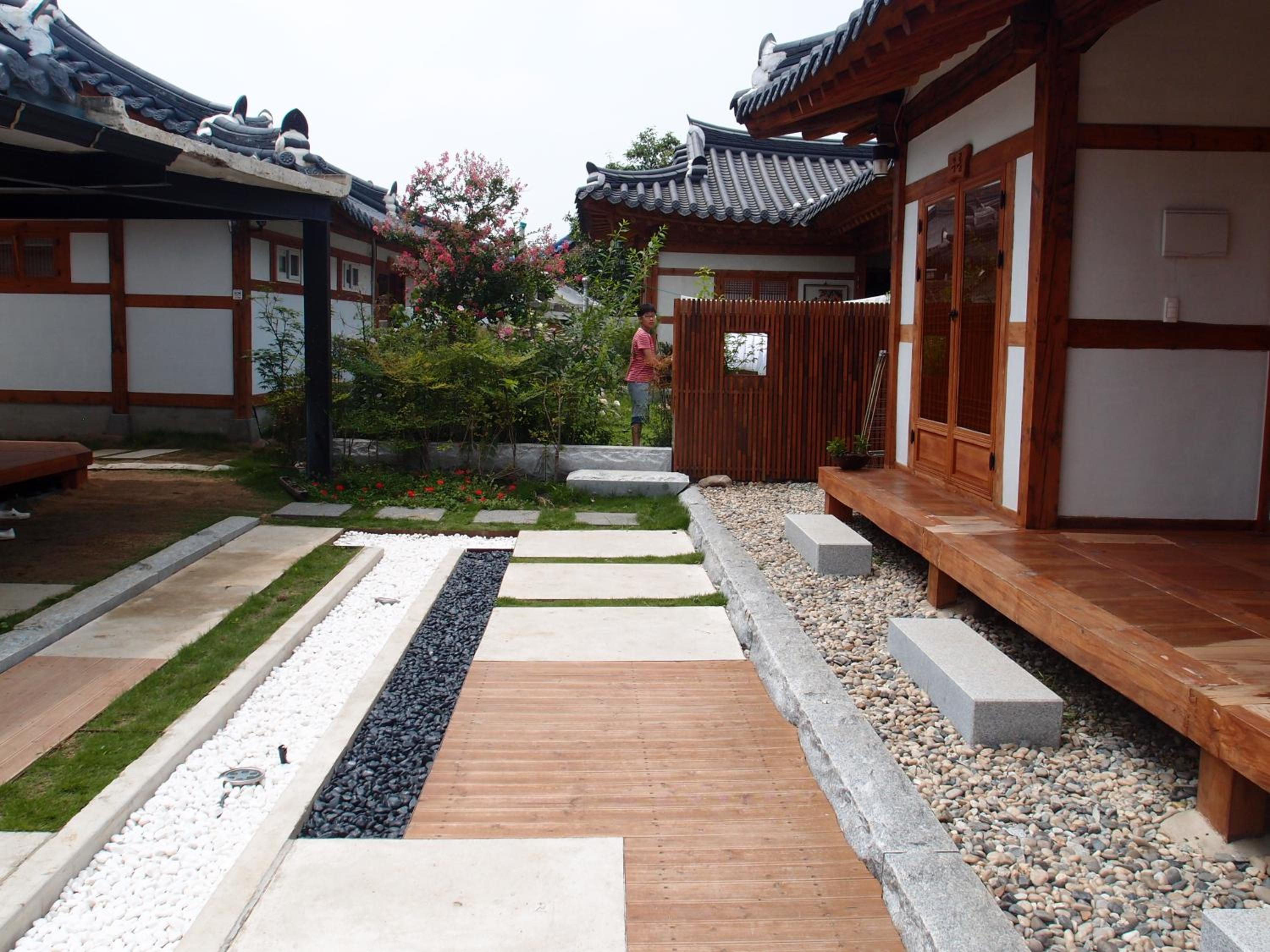 Sarangroo