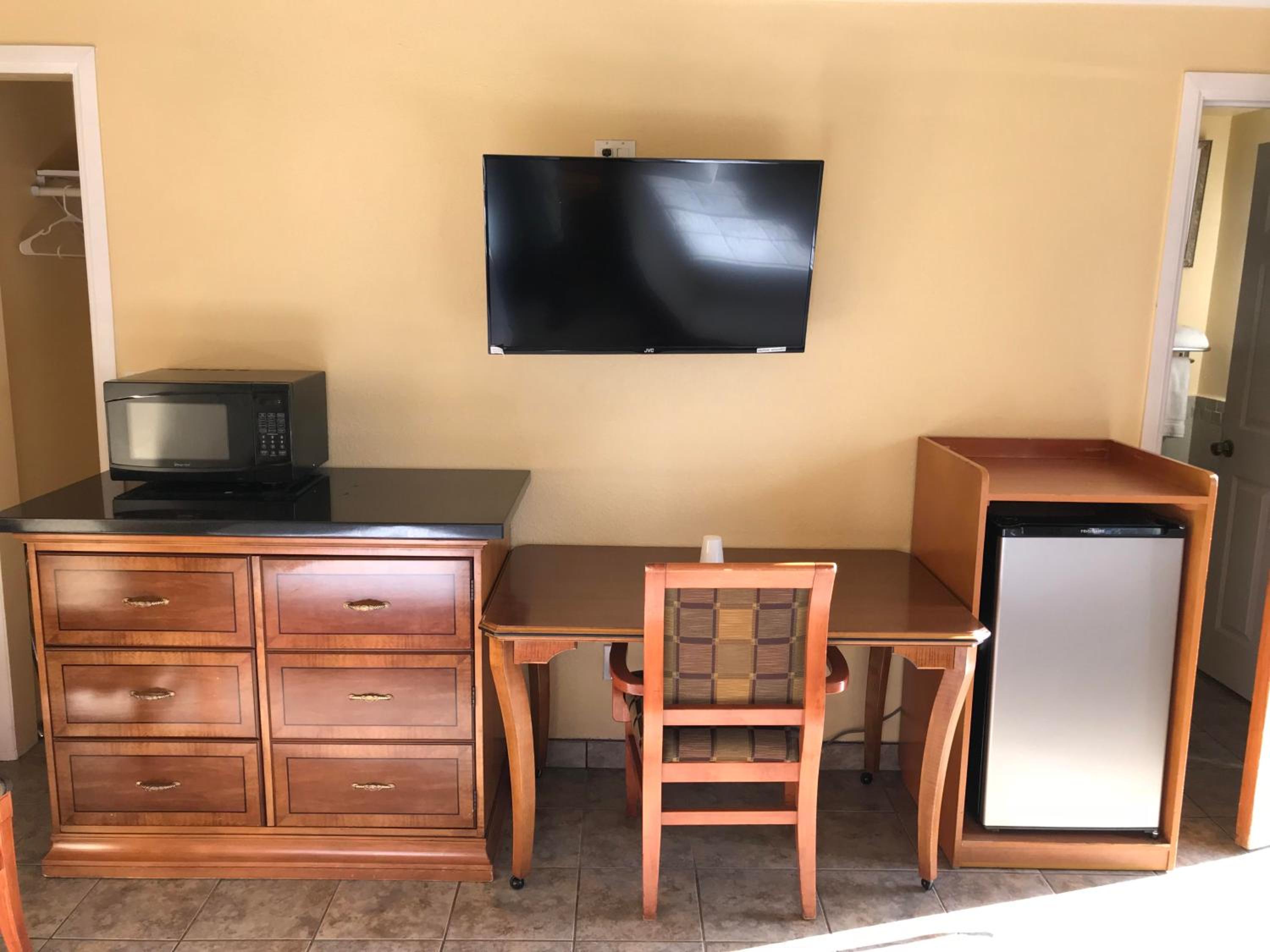 Ventura Vacations - Bayshore Inn Ventura - Property Image 19