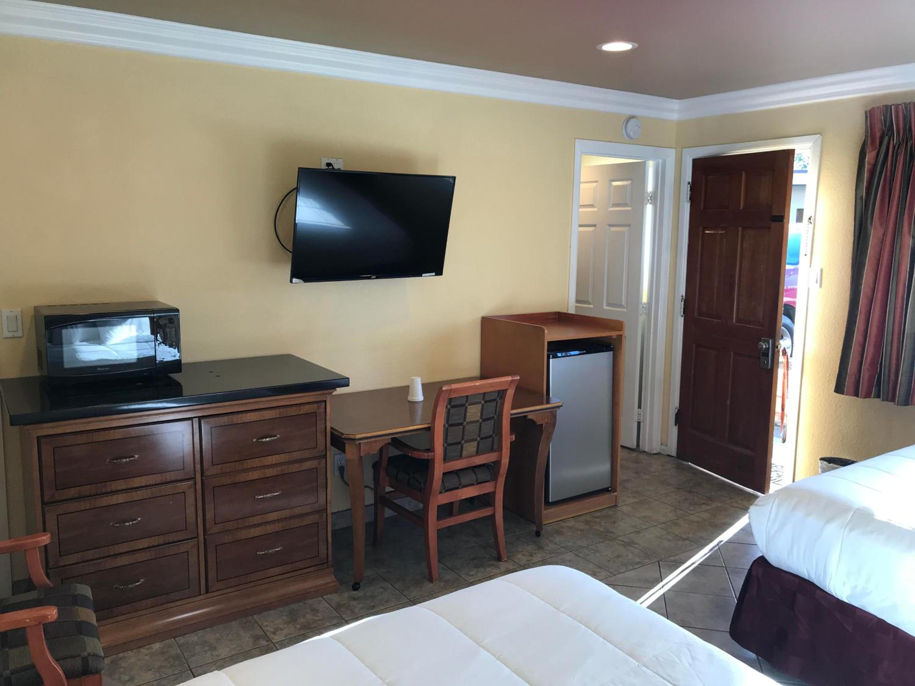 Ventura Vacations - Bayshore Inn Ventura - Property Image 26