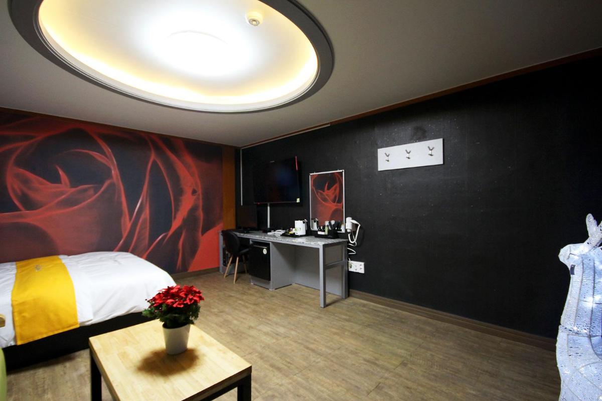 Business Hotel Busan Station view 2