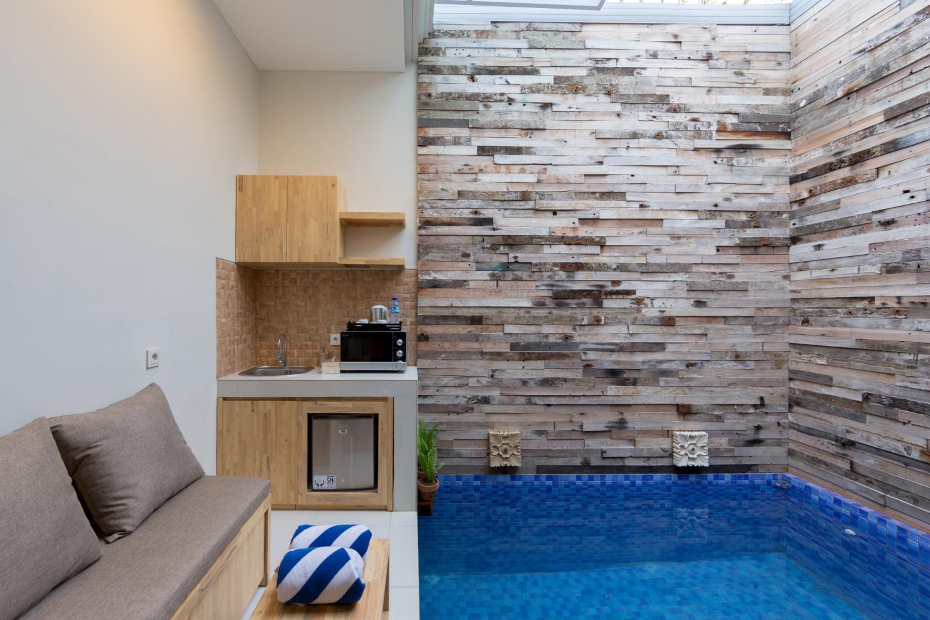 Paisa Seminyak Living