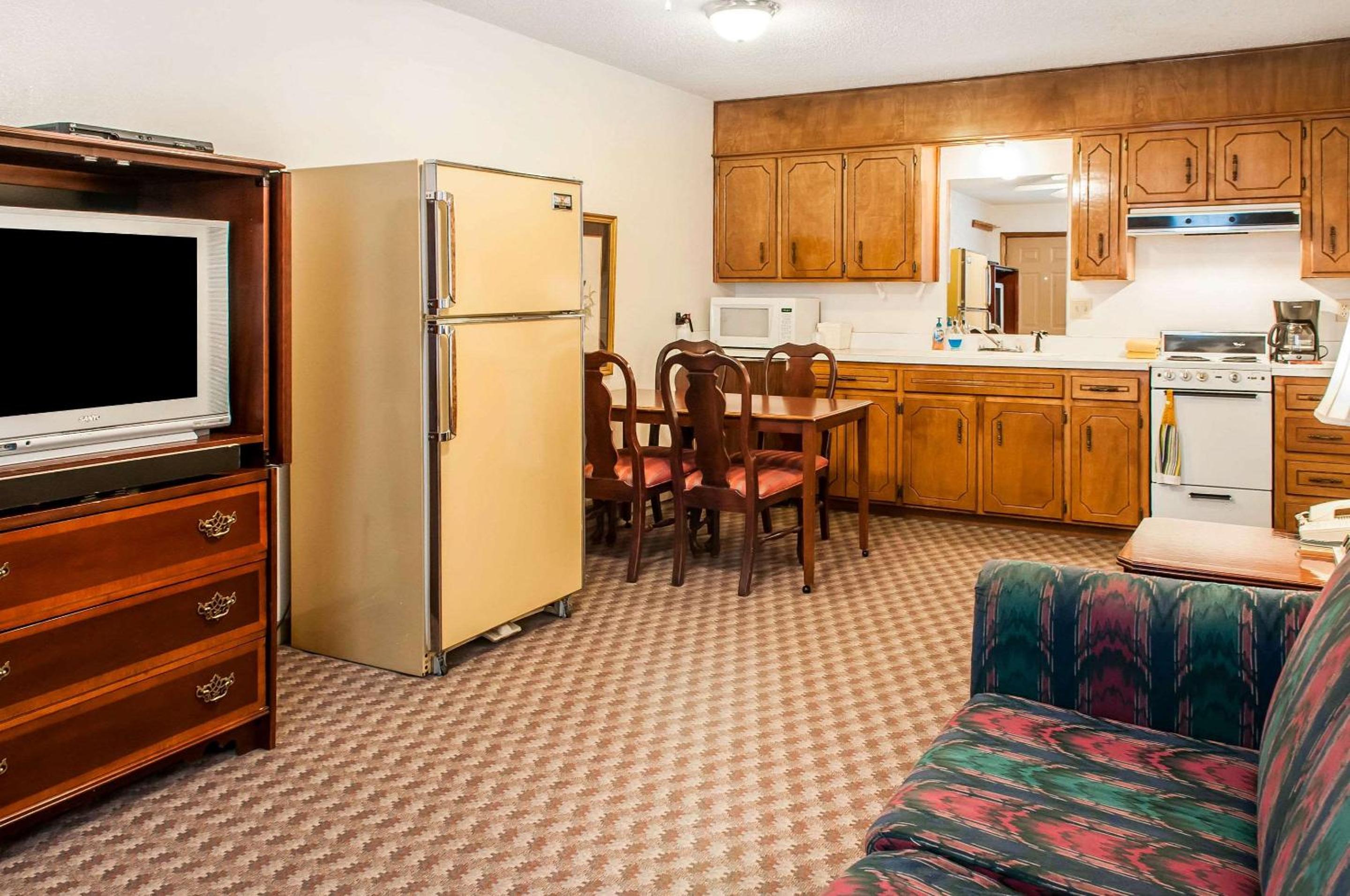 Econo Lodge Eagle Nest, 사진 20