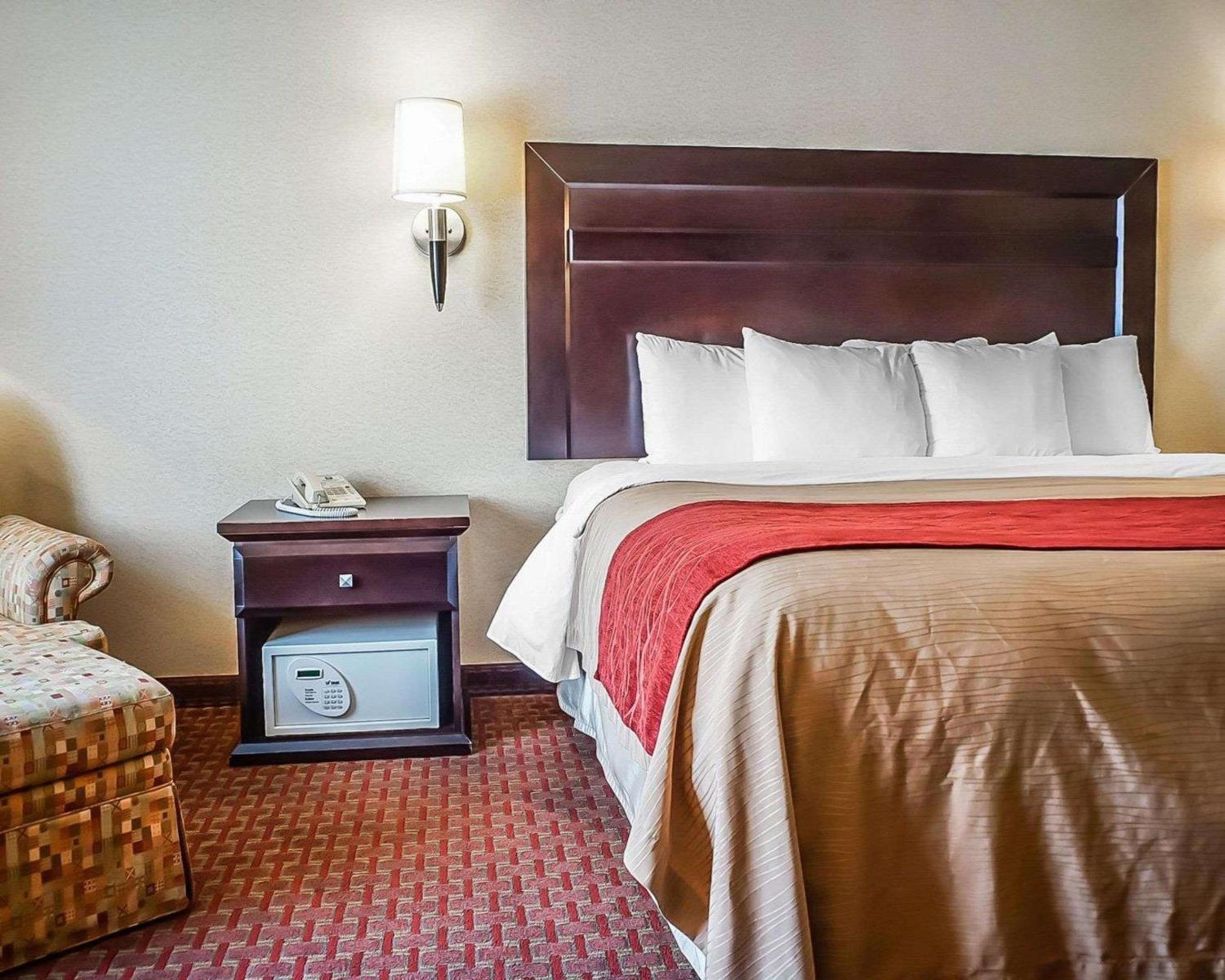 Quality Inn & Suites Roswell North