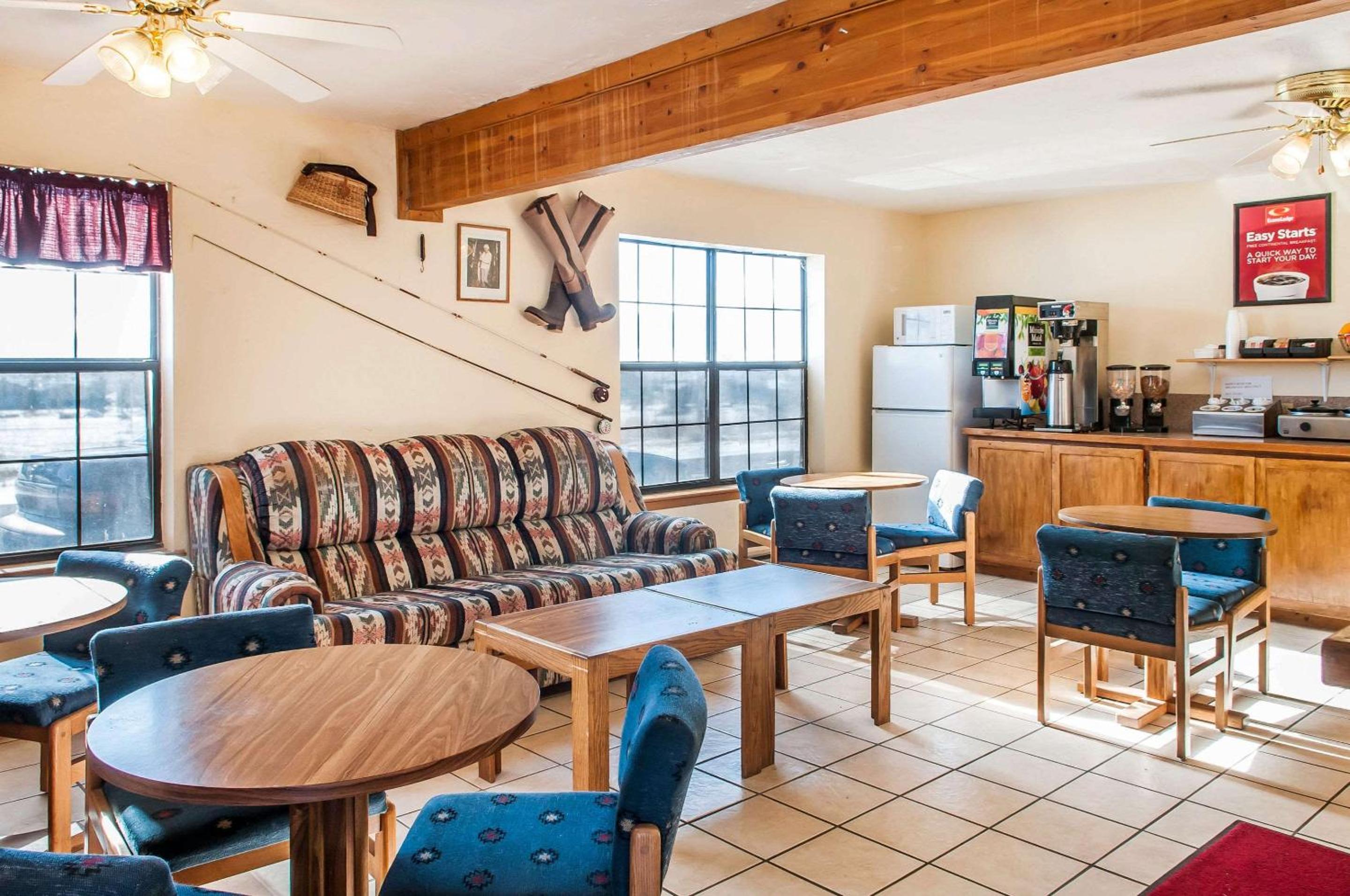 Econo Lodge Eagle Nest, 사진 24